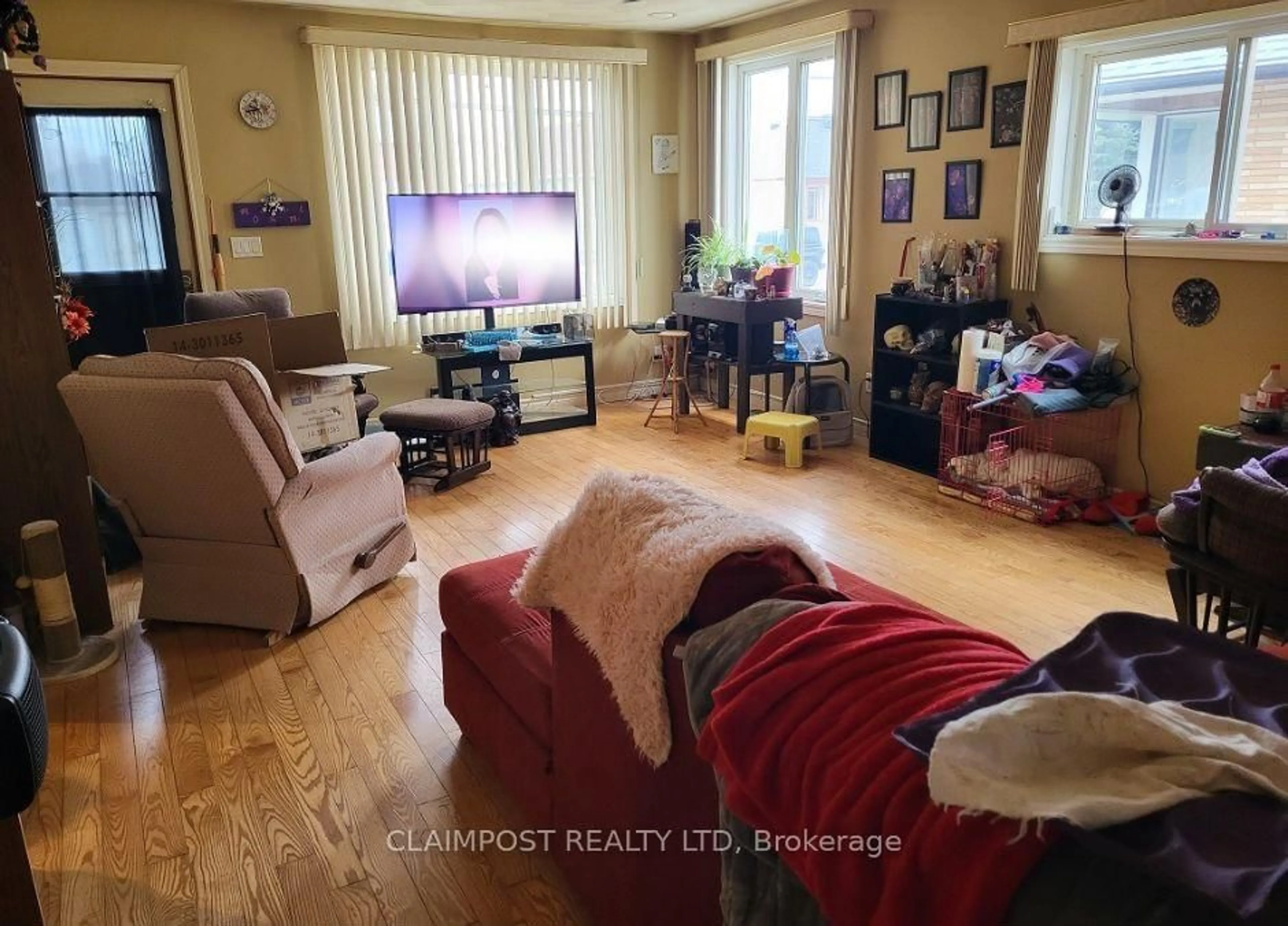 A pic of a room for 444 Pine St, Timmins Ontario P4N 2L6