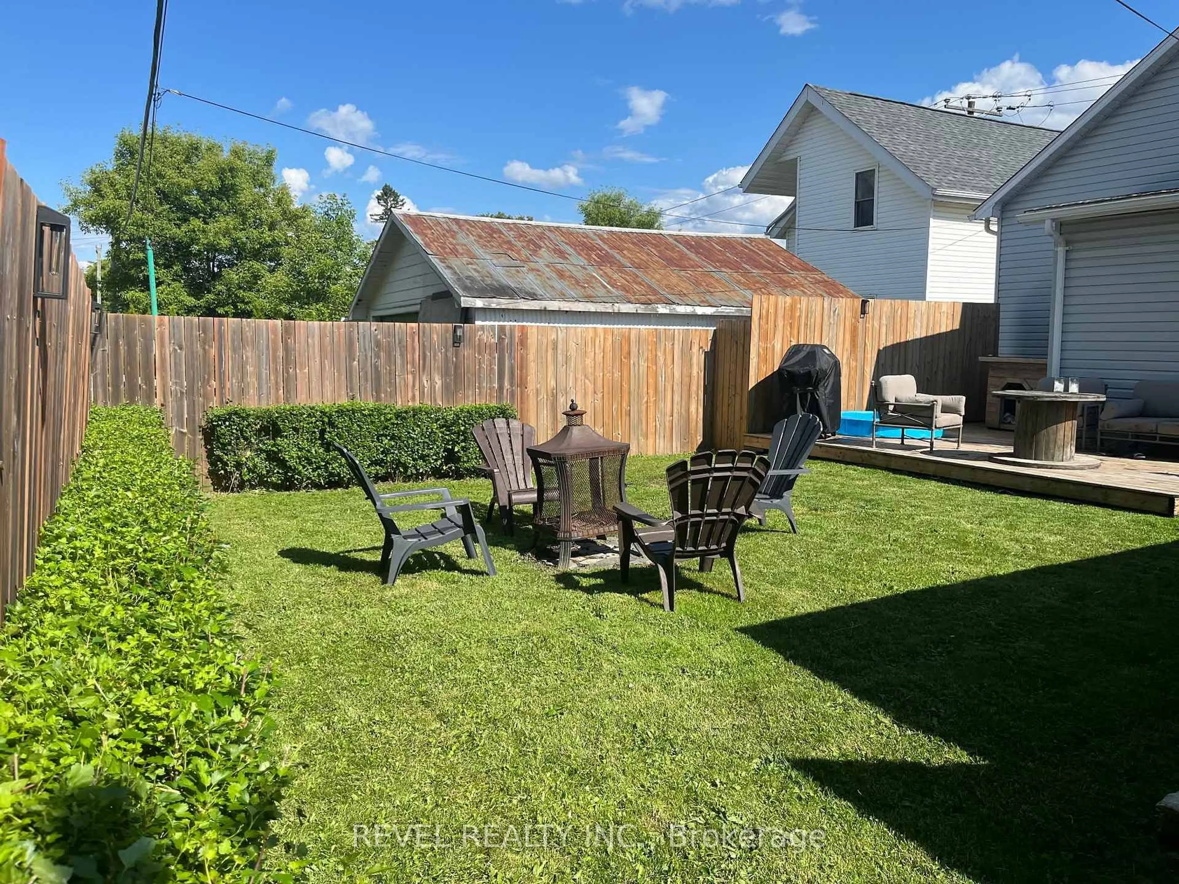 A pic from outside/outdoor area/front of a property/back of a property/a pic from drone, unknown for 104 Cecil Ave, Timmins Ontario P0N 1H0