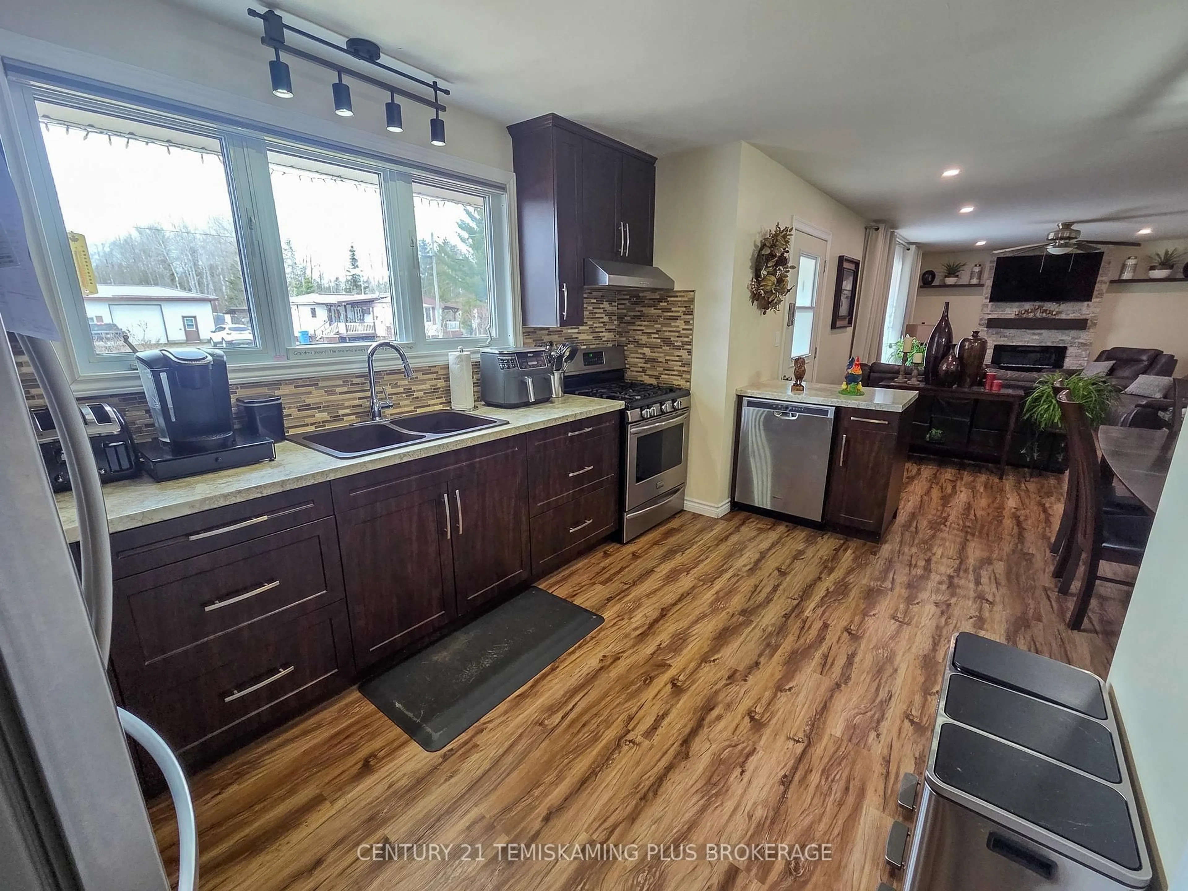 Open concept kitchen, unknown for 8 Browns Rd, Englehart Ontario P0J 1H0