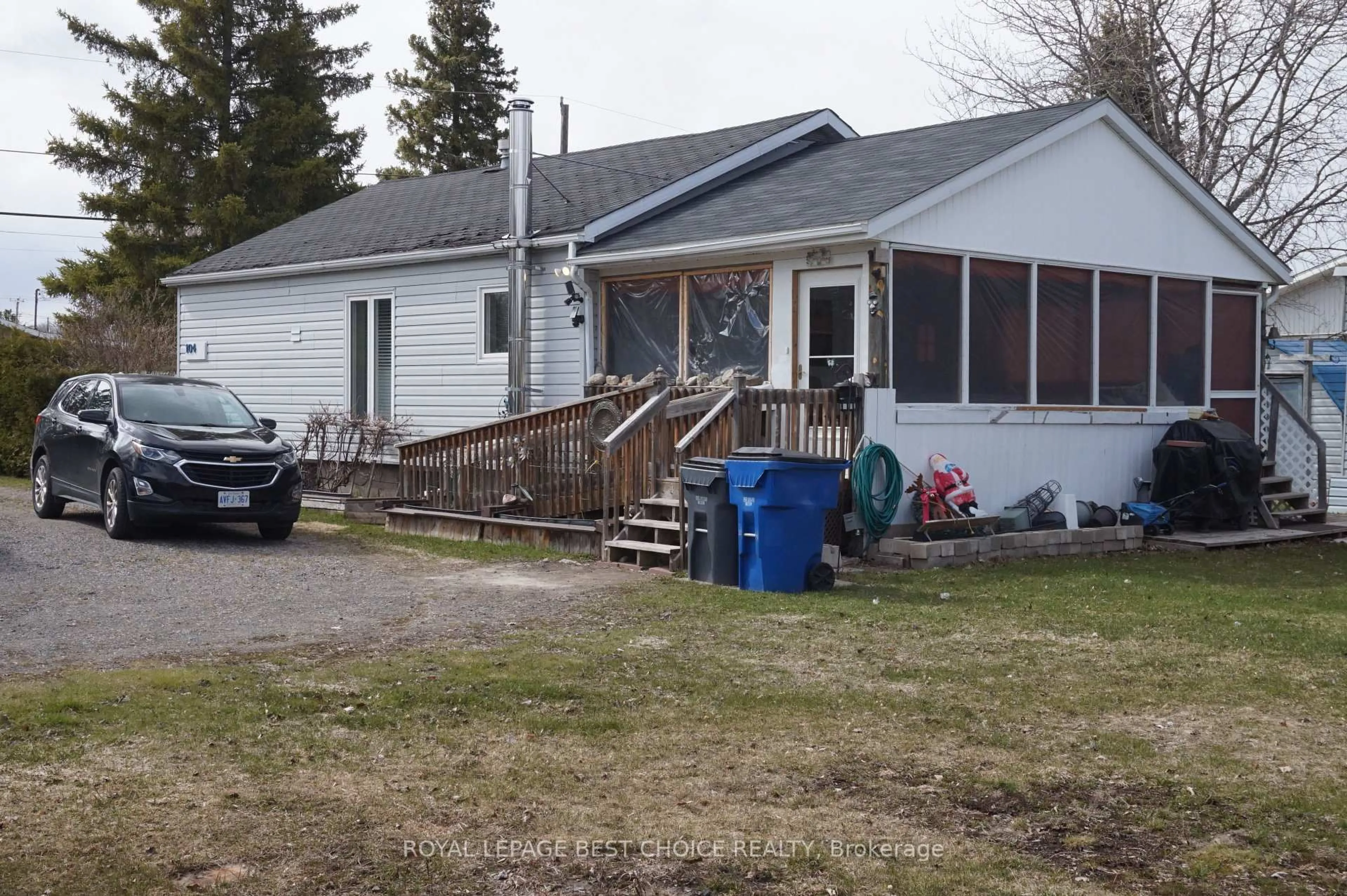 Unknown for 104 Station St, Temiskaming Shores Ontario P0J 1R0