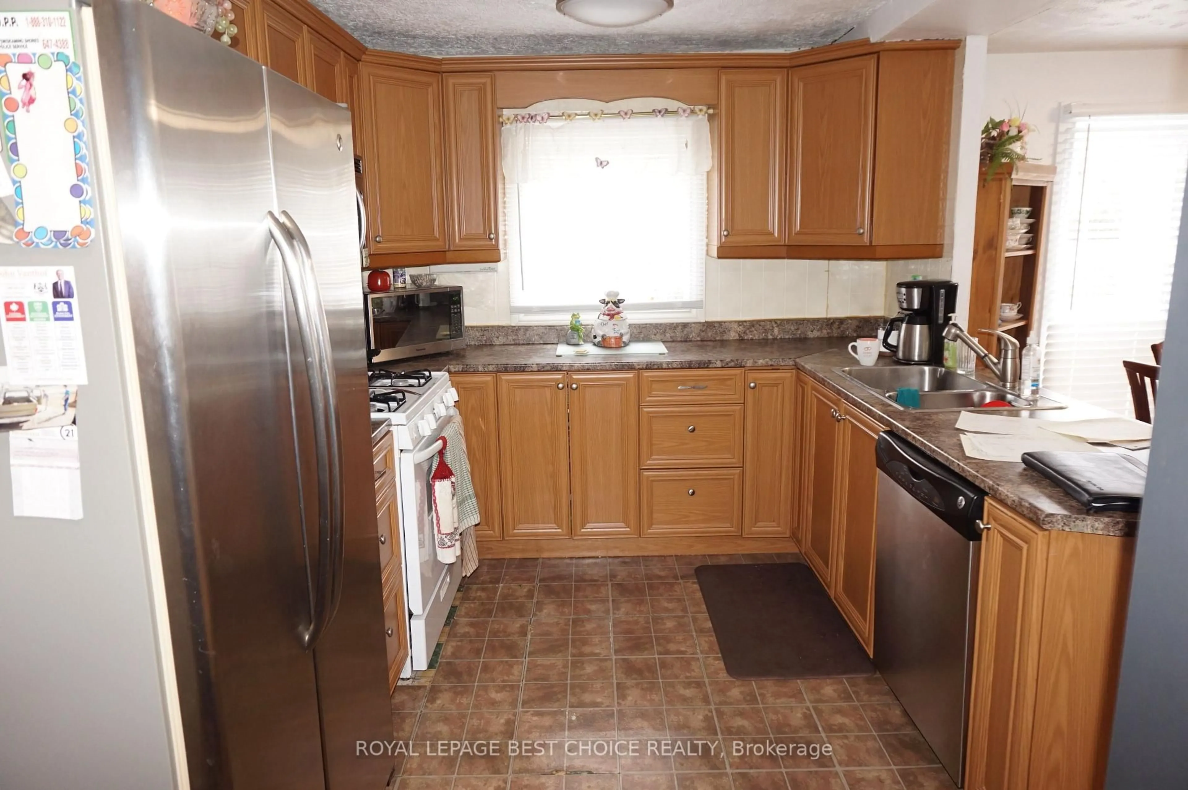 Standard kitchen, unknown for 104 Station St, Temiskaming Shores Ontario P0J 1R0