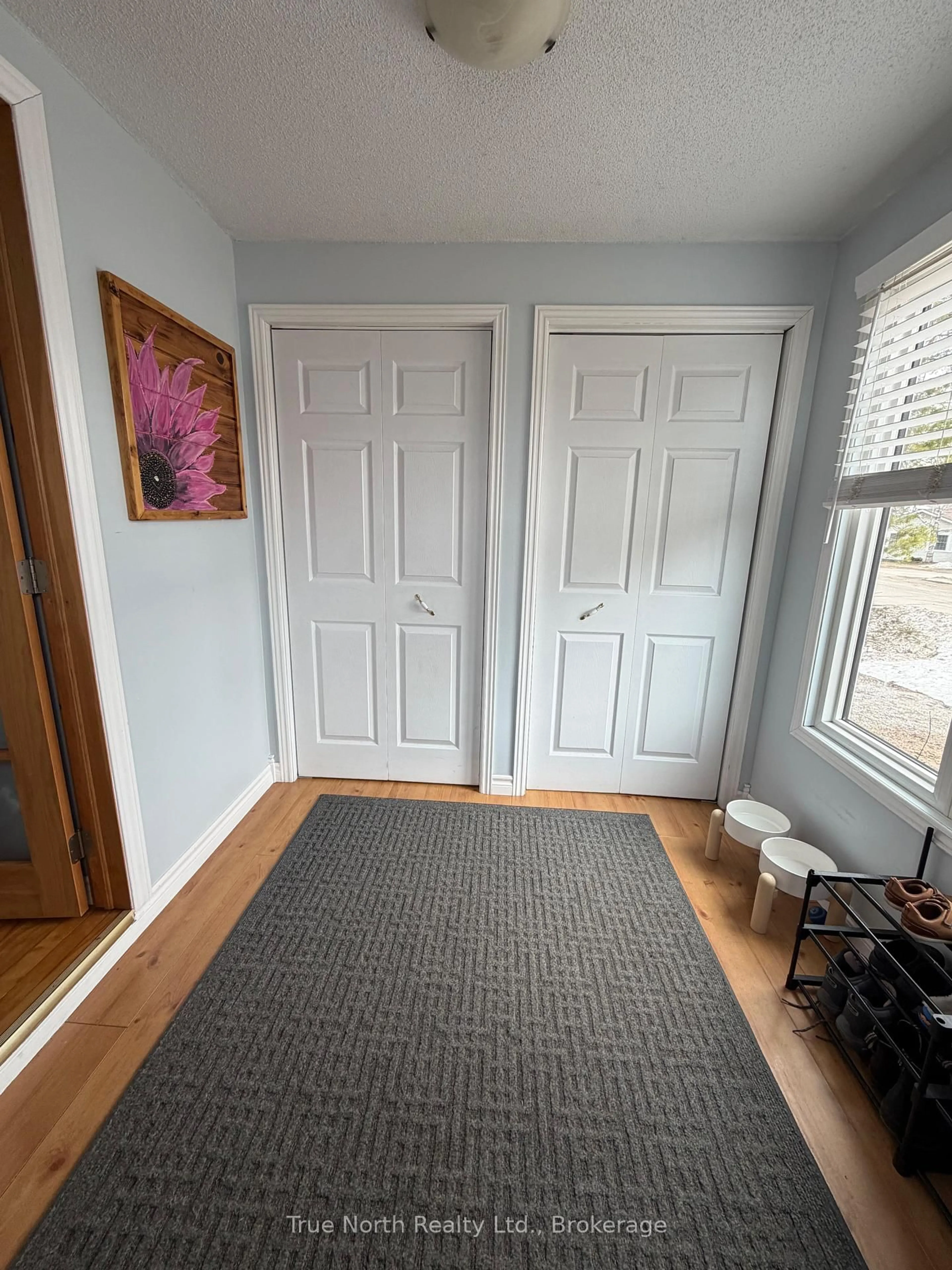 Indoor entryway for 20 Devonshire St, Kapuskasing Ontario P5N 1C1