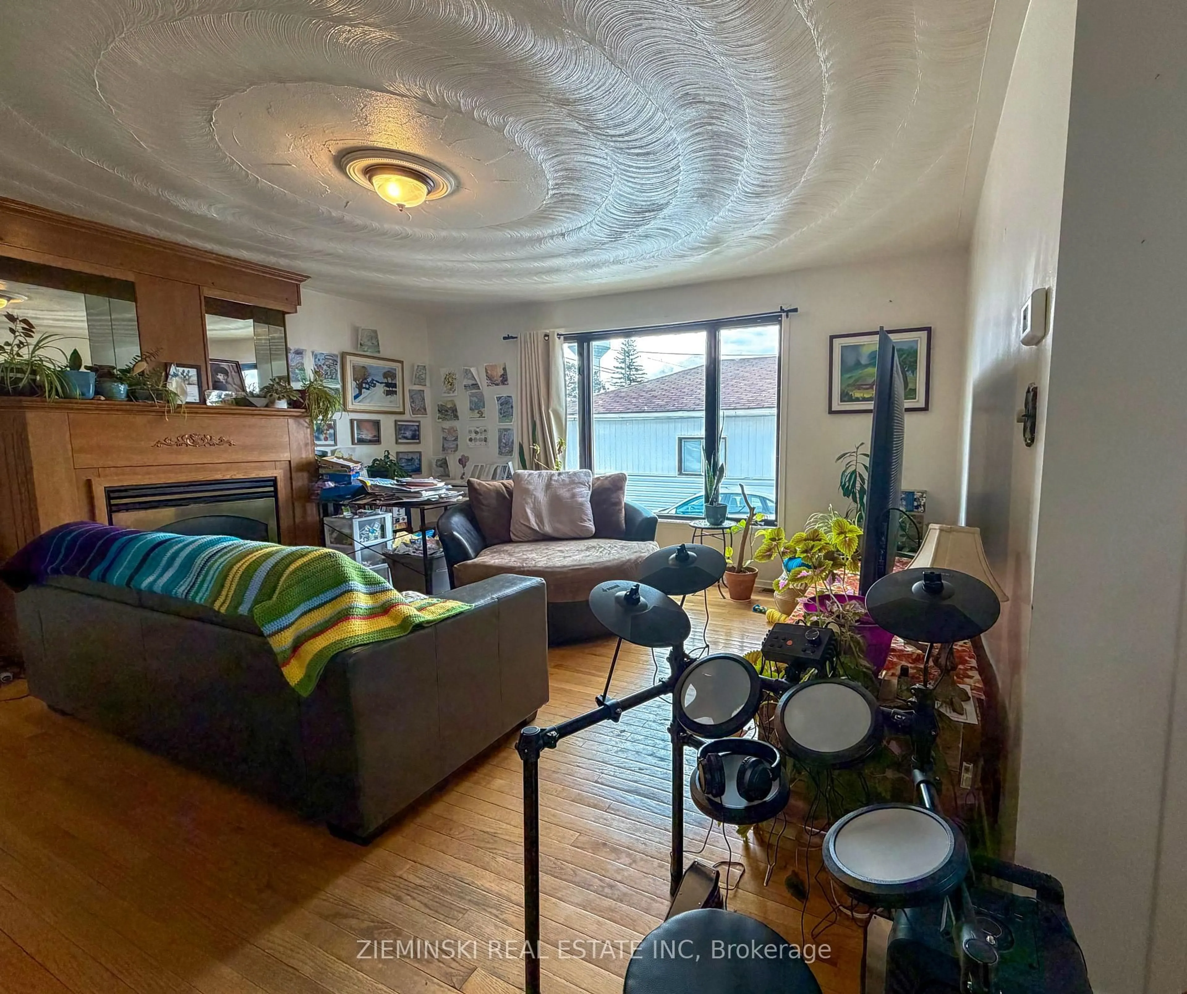 Living room with furniture, unknown for 172 Elaine Ave, Smooth Rock Falls Ontario P0L 2B0