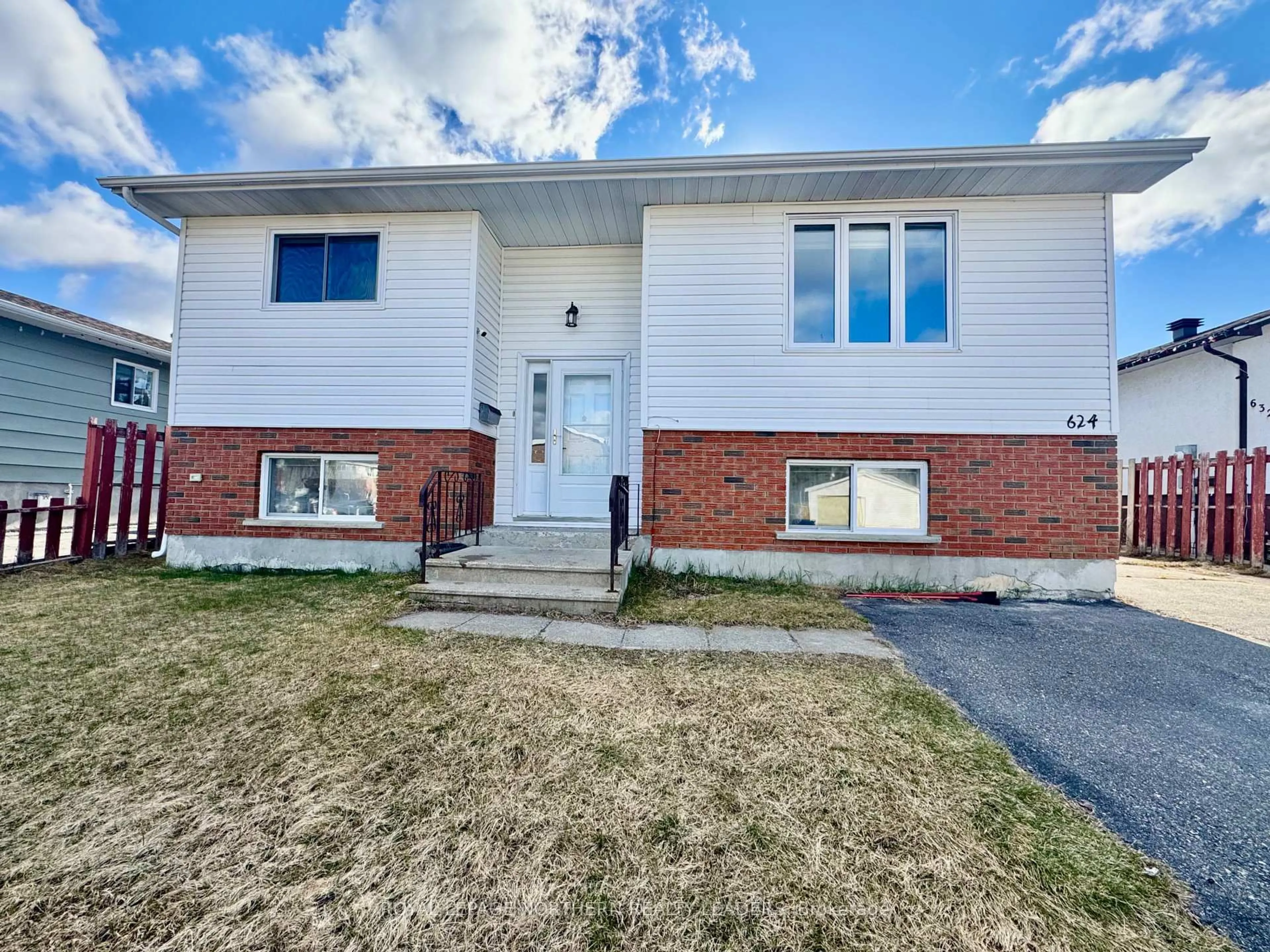 Home with brick exterior material, street for 624 Cedar St, Timmins Ontario P4N 2J7