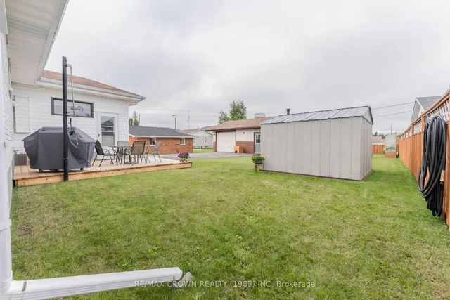 36 Art St, Smooth Rock Falls 5