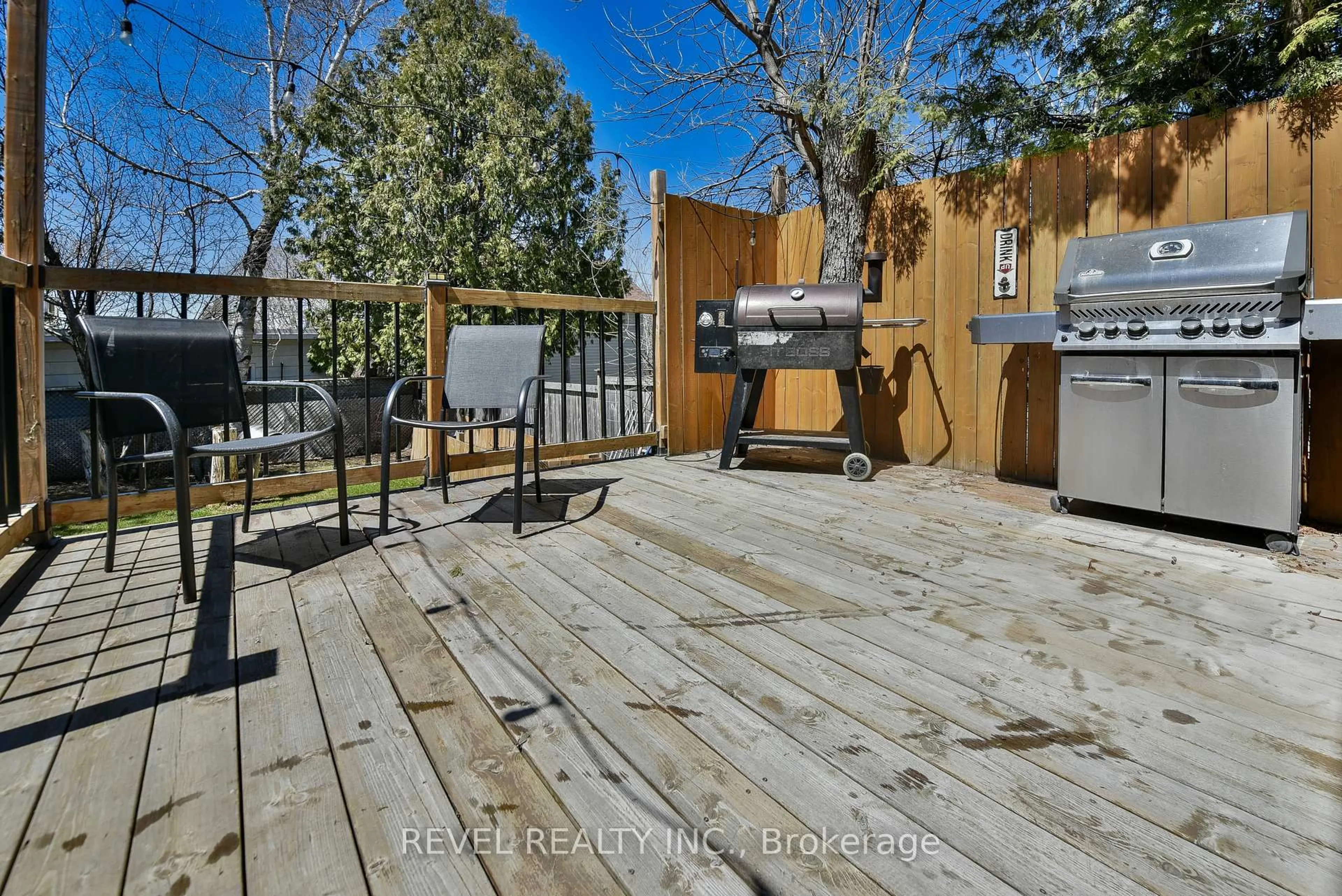 Patio, street for 49 Rea St, Timmins Ontario P4N 4Z5