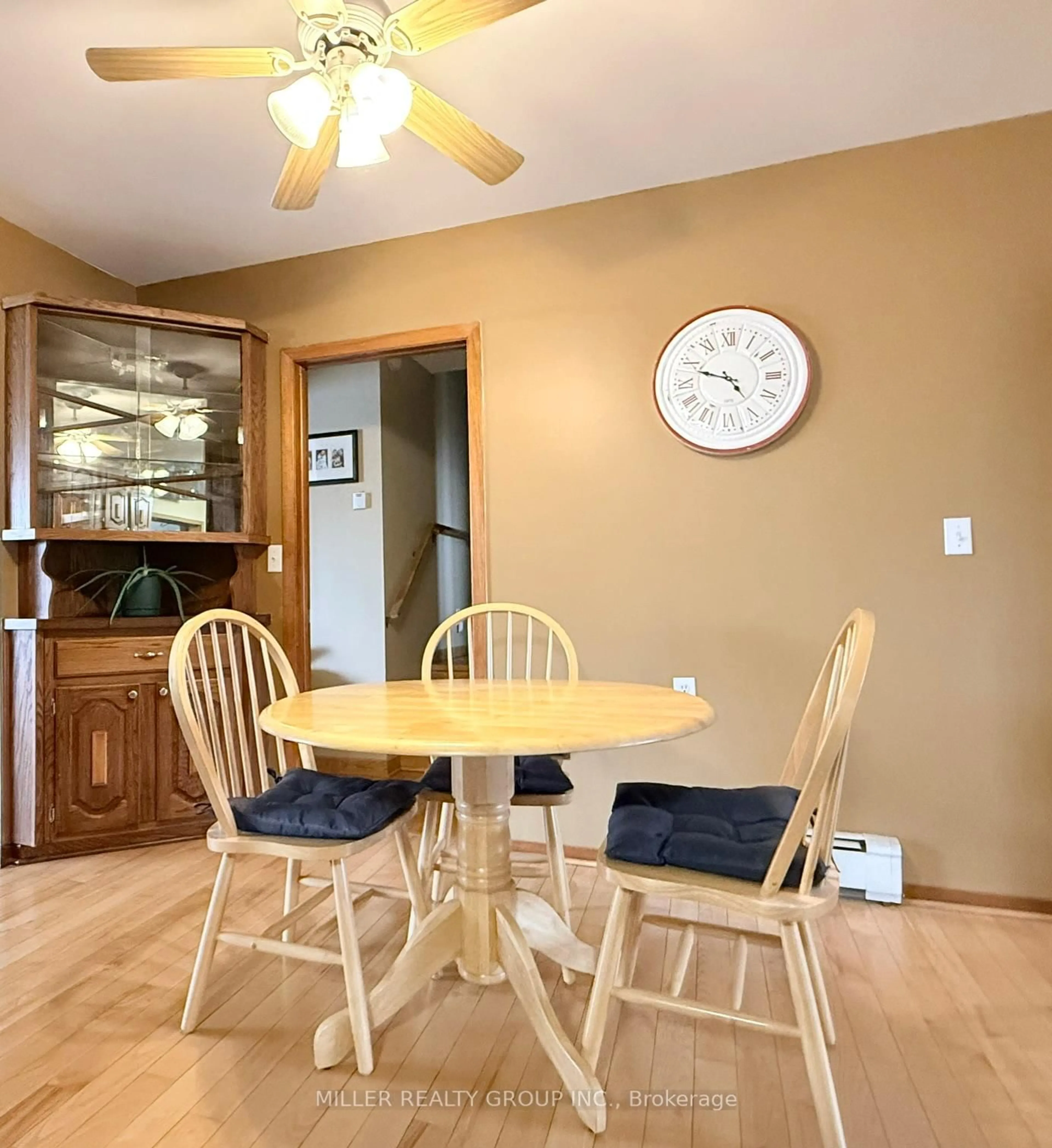 Dining room, wood/laminate floor for 37 Tenth Ave, Englehart Ontario P0J 1H0