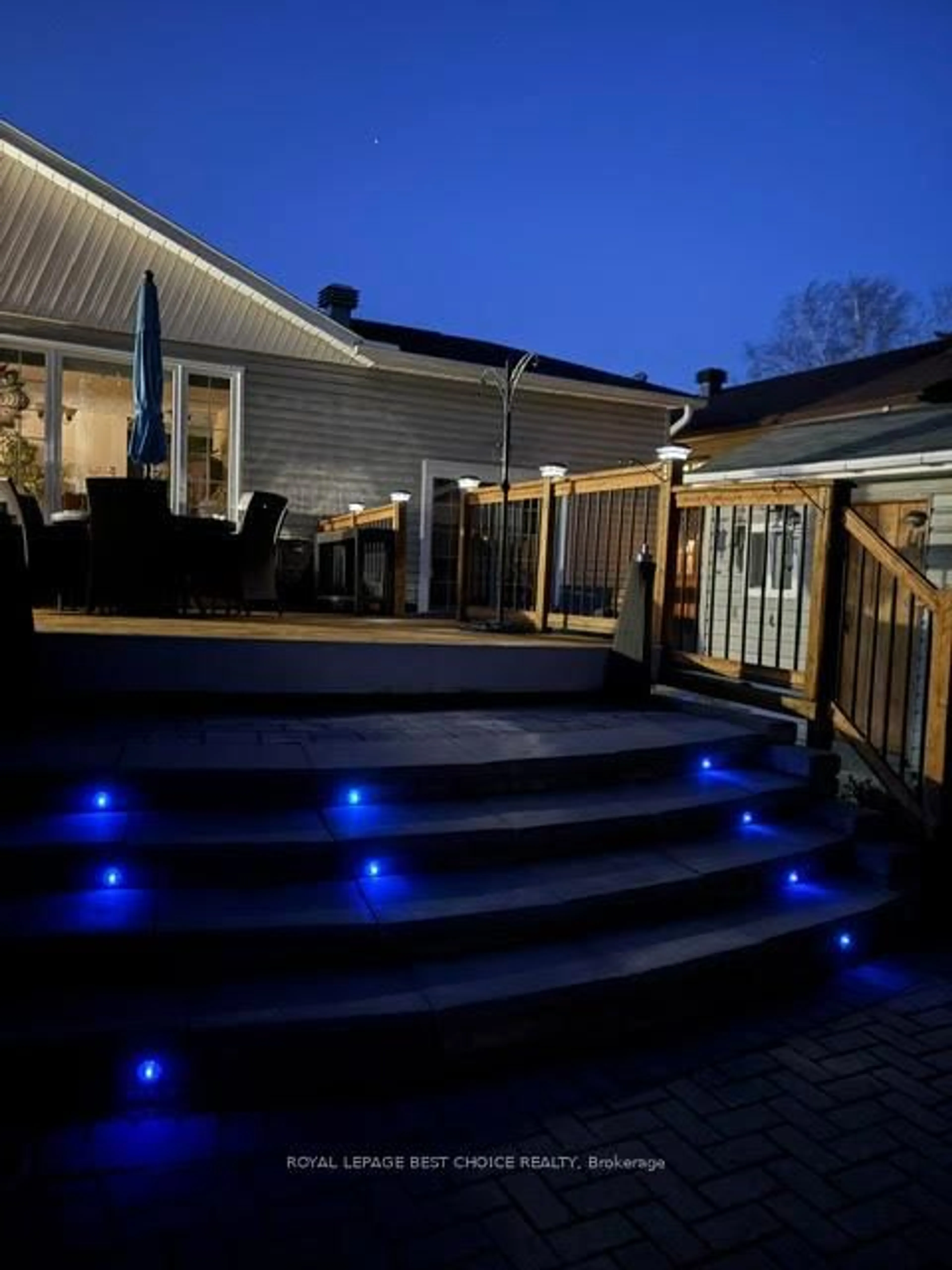 Patio, street for 246 Pine St, Temiskaming Shores Ontario P0J 1P0