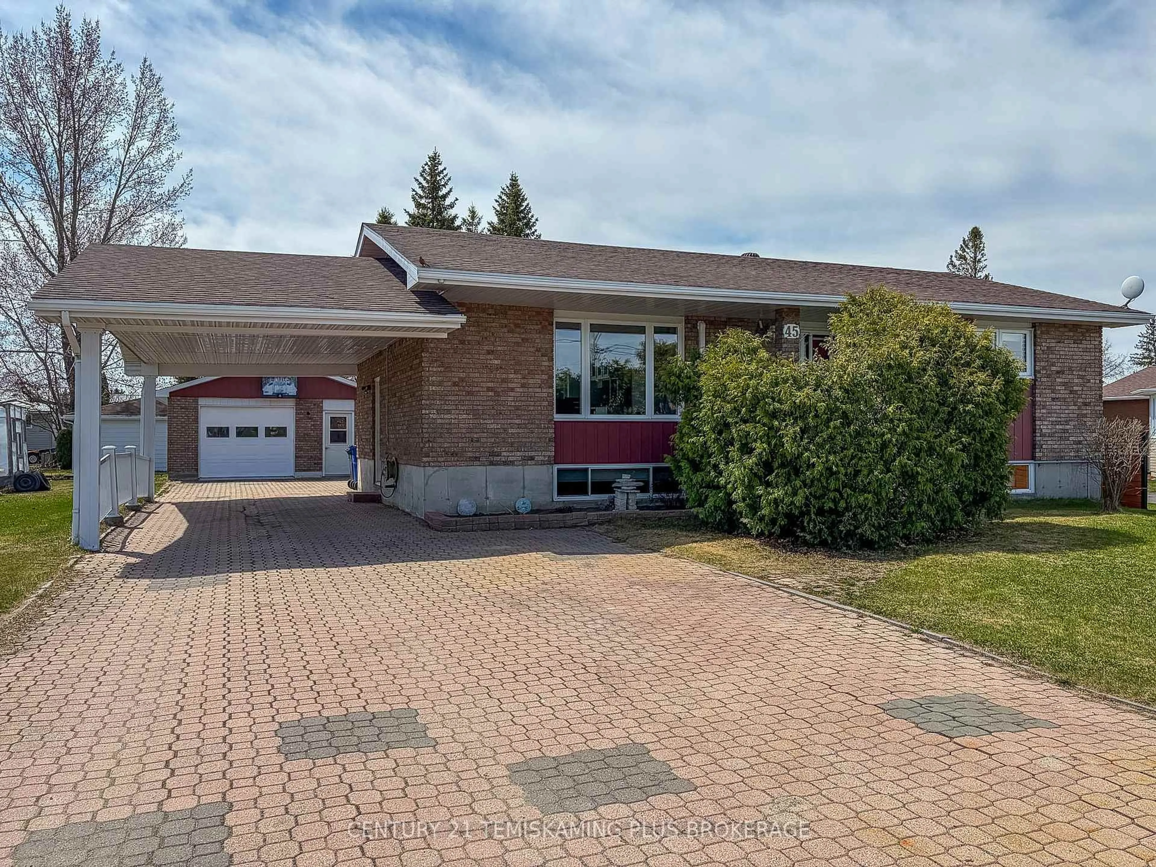 Home with brick exterior material, street for 45 Twelfth St, Armstrong Ontario P0J 1E0