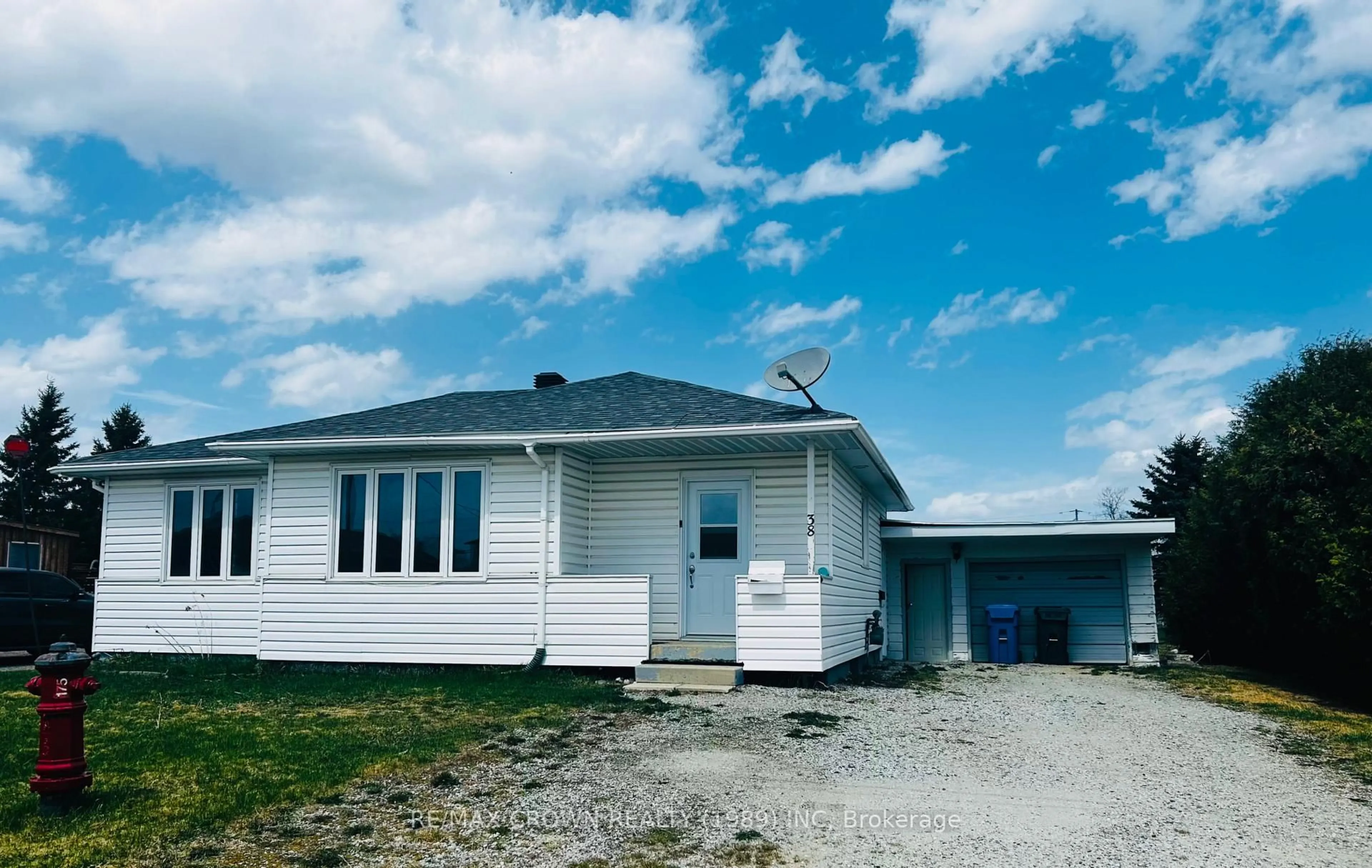 Unknown for 38 Cournoyer St, Kapuskasing Ontario P5N 2N3