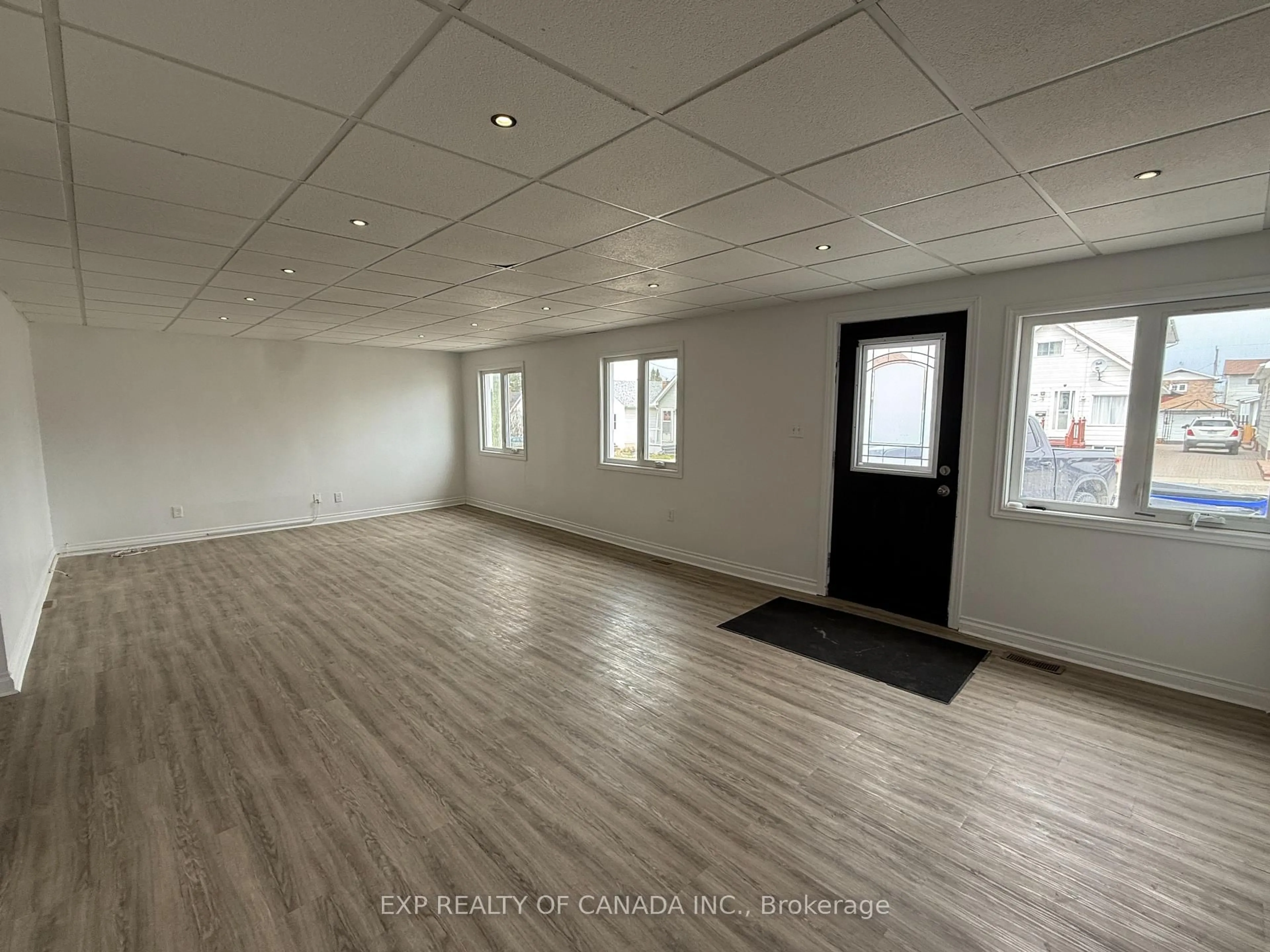 A pic of a room for 55 Crescent Ave, Timmins Ontario P4N 4H9