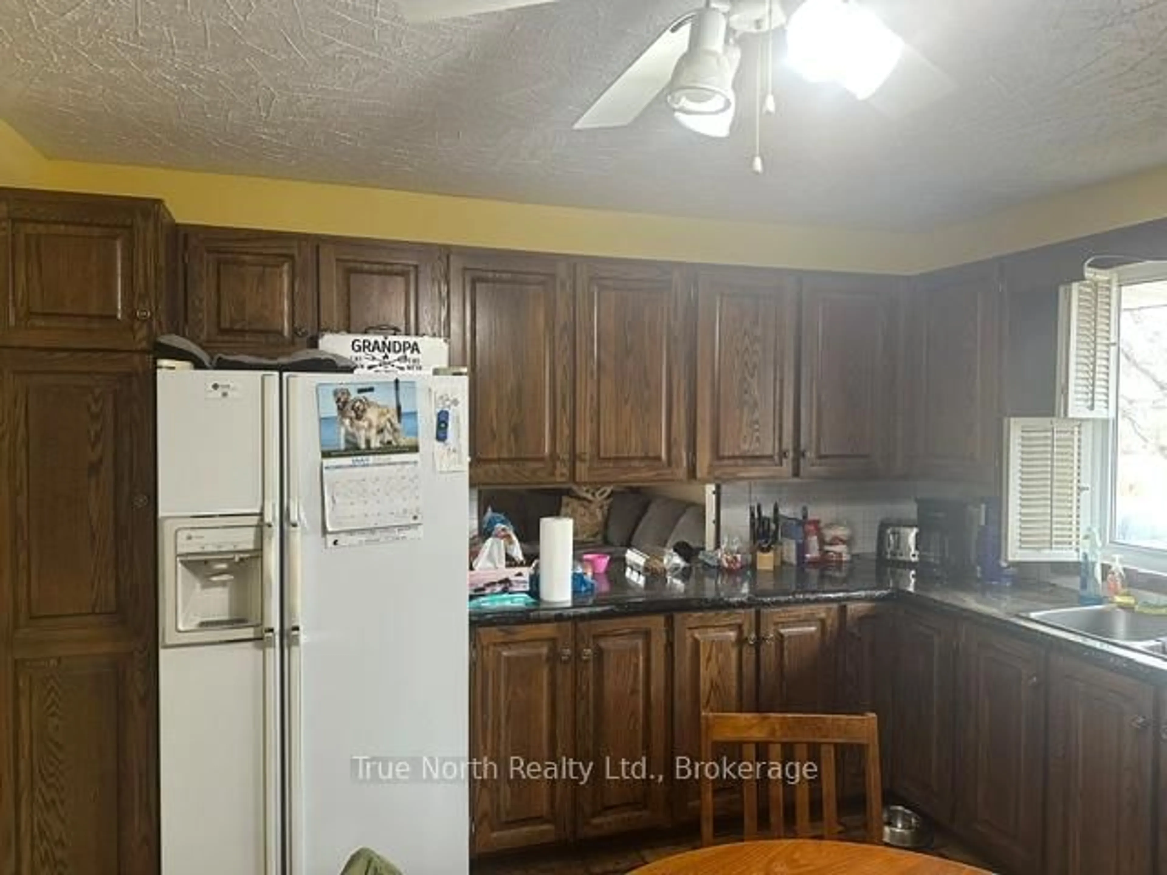 Unknown for 35 Ottawa St, Kapuskasing Ontario P5N 1Y6
