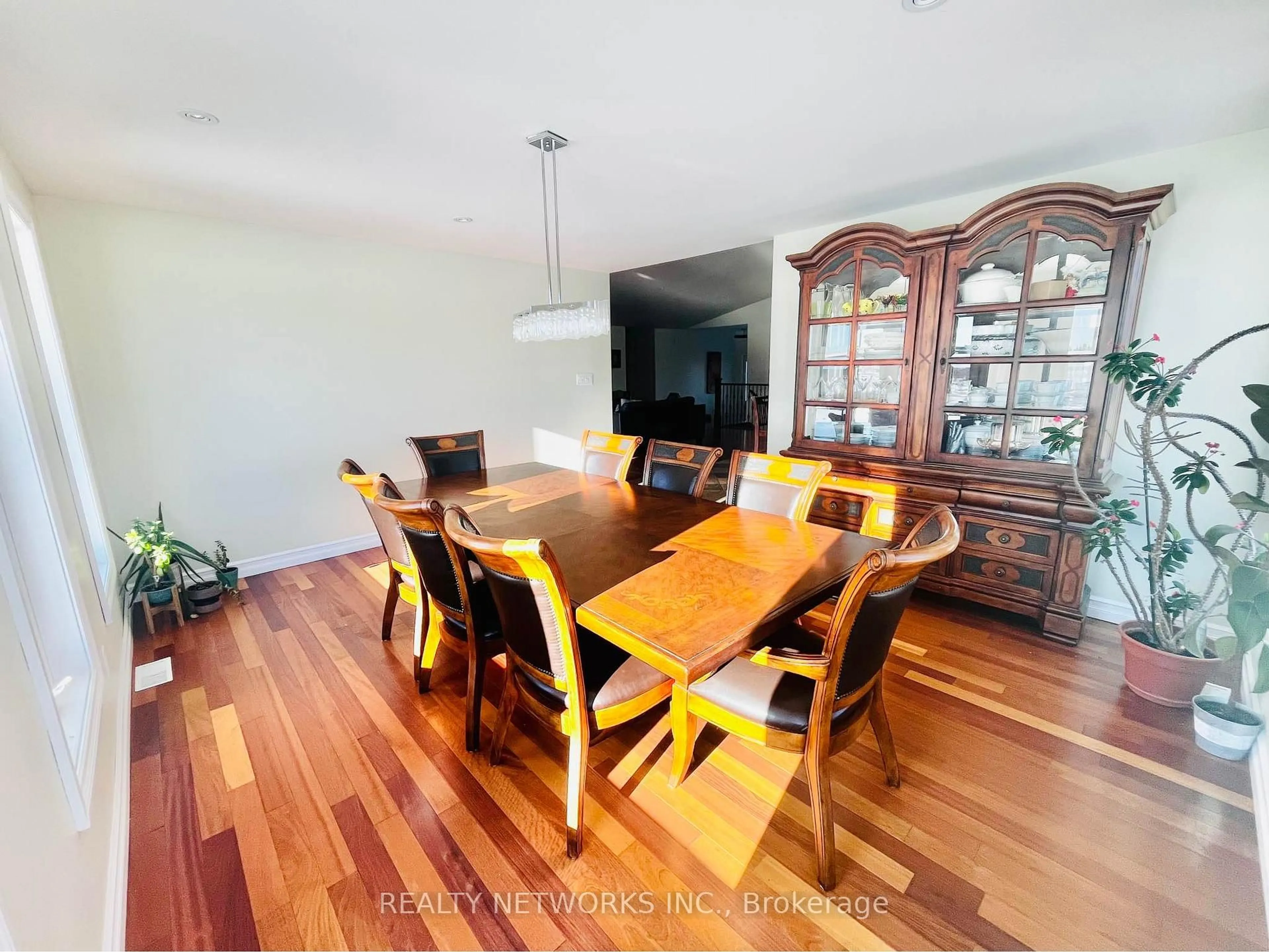 Dining room, wood/laminate floor for 75 Emerald St, Timmins Ontario P4R 1N3