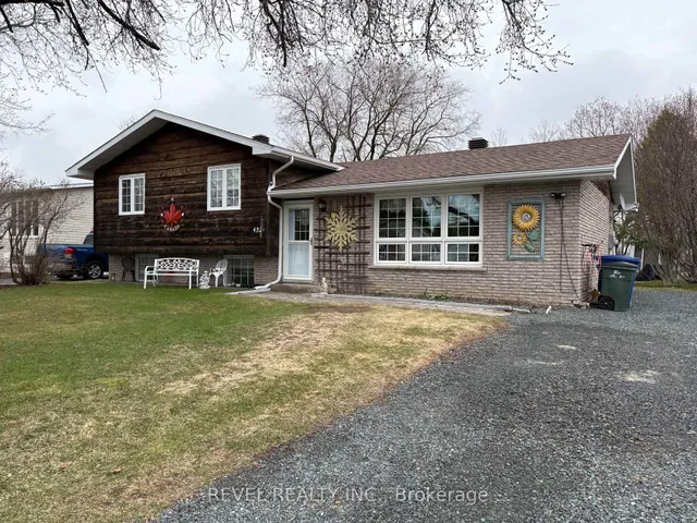 452 Eleventh Ave, Cochrane 2
