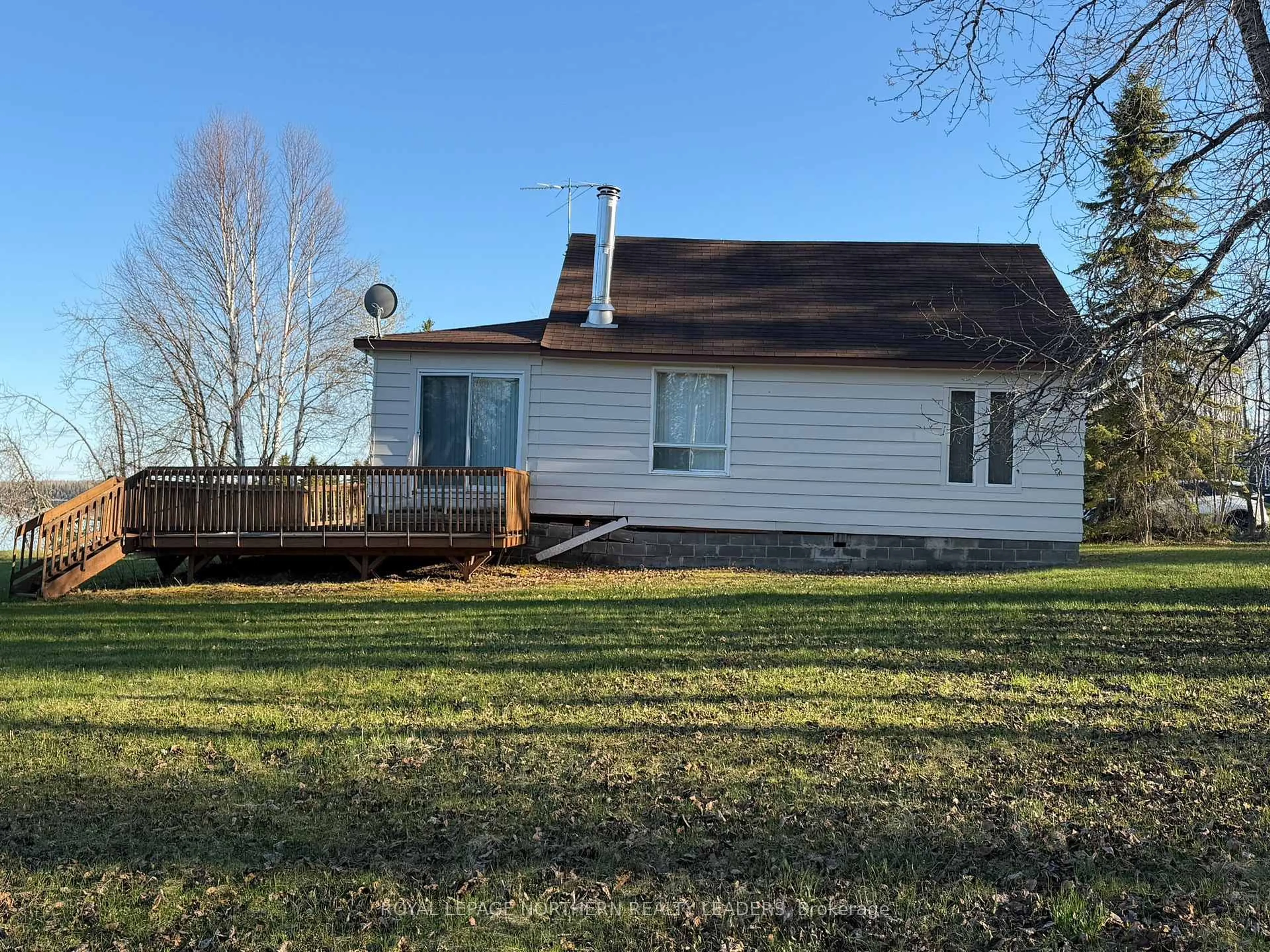A pic from outside/outdoor area/front of a property/back of a property/a pic from drone, unknown for 633 Leclair Ave, Timmins Ontario P4R 0C1