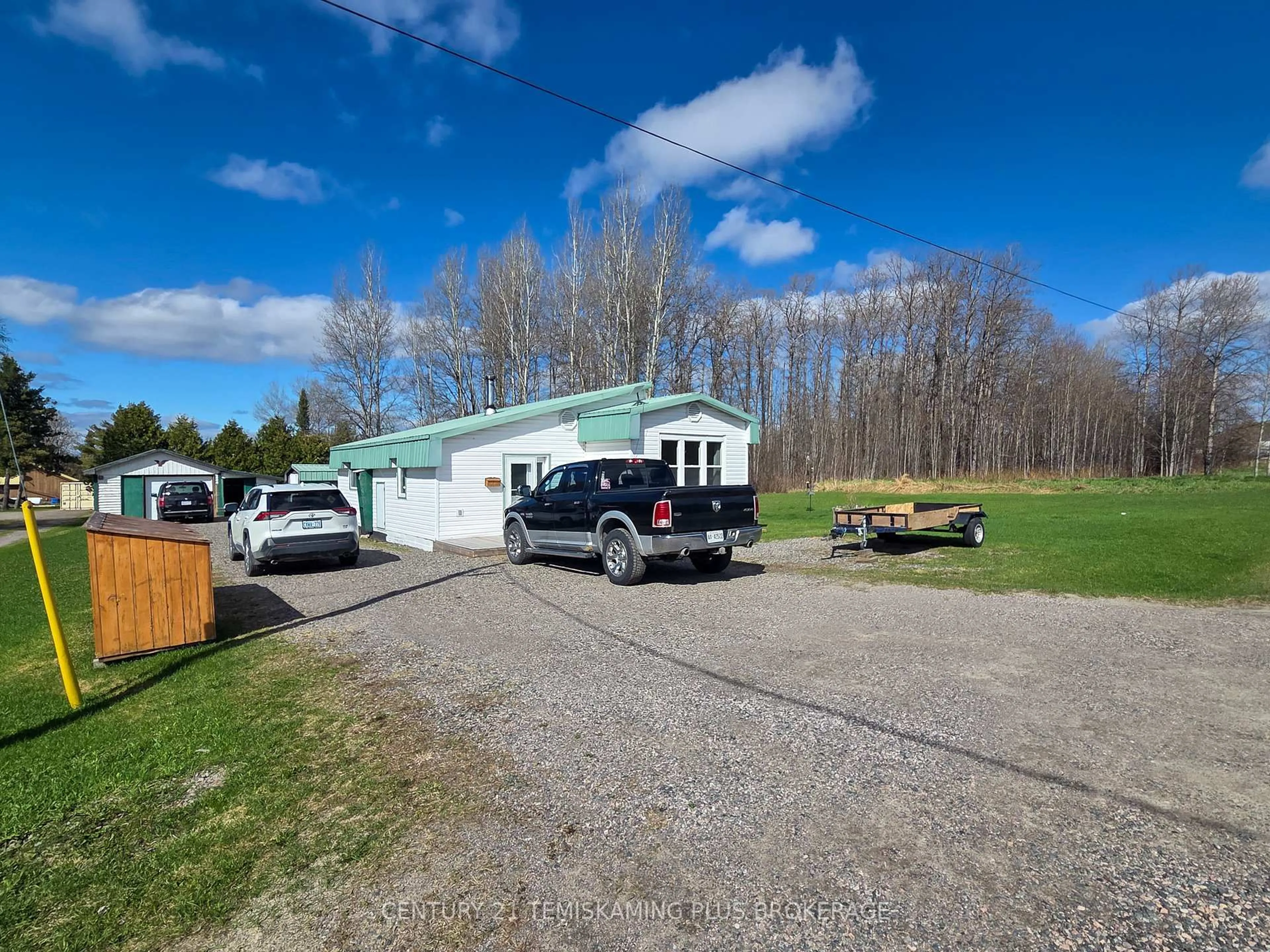A pic from outside/outdoor area/front of a property/back of a property/a pic from drone, unknown for 46 Fifth St, Timiskaming Ontario P0J 1G0