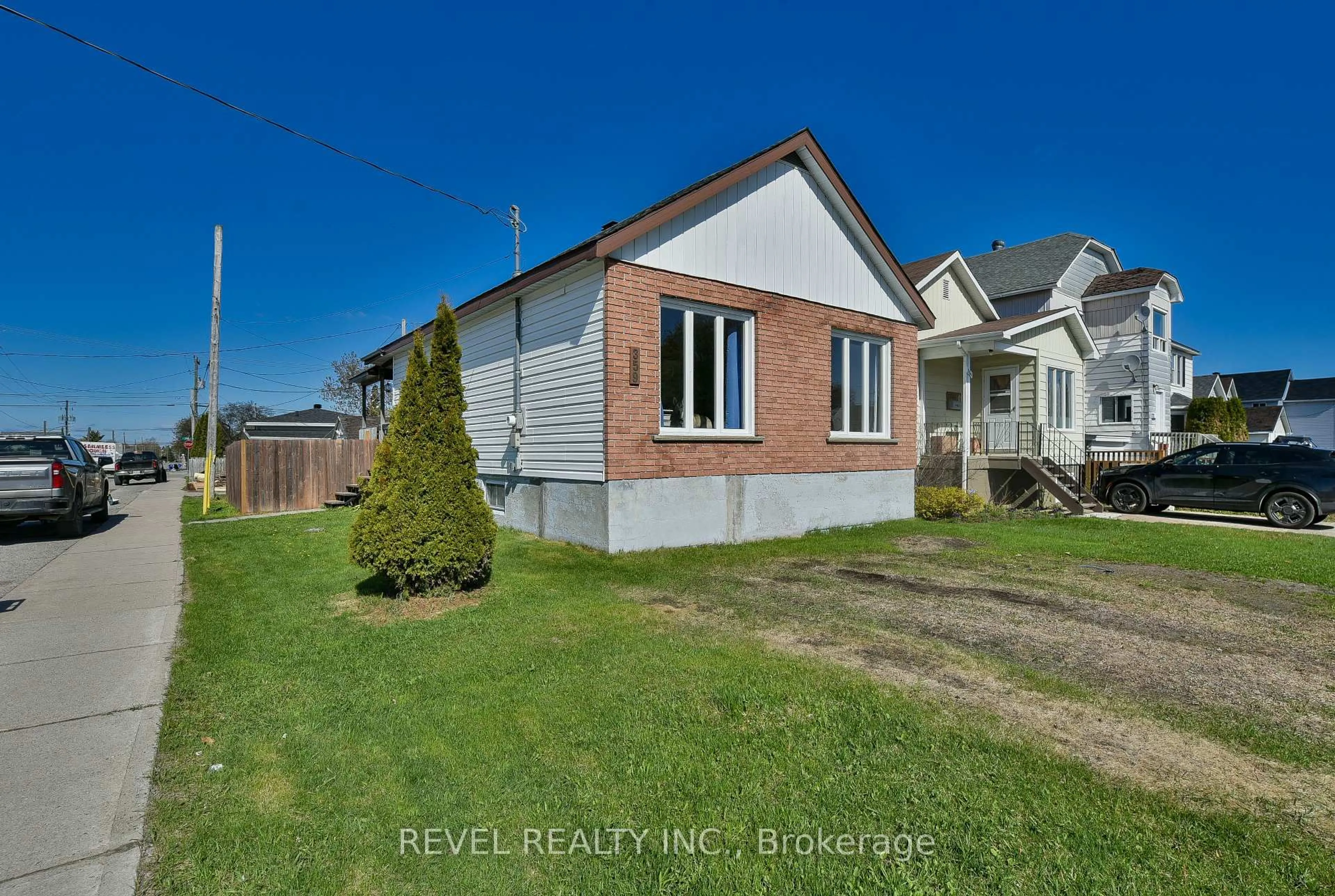 A pic from outside/outdoor area/front of a property/back of a property/a pic from drone, street for 359 Tamarack St, Timmins Ontario P4N 6R5