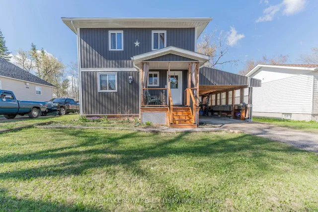 33 Dominion Ave, Kapuskasing 2