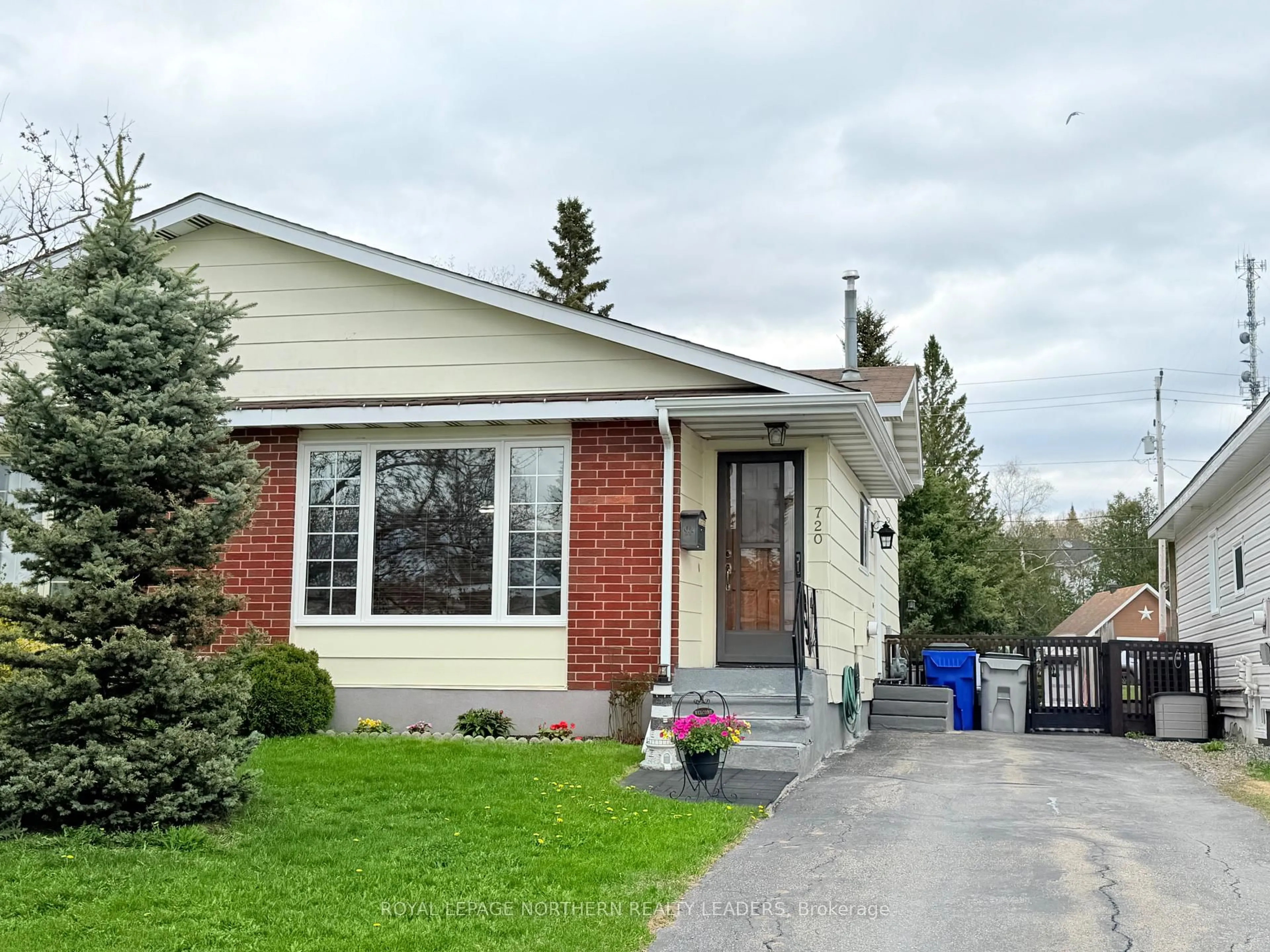 Home with brick exterior material, street for 720 Bartleman St, Timmins Ontario P4N 7W5