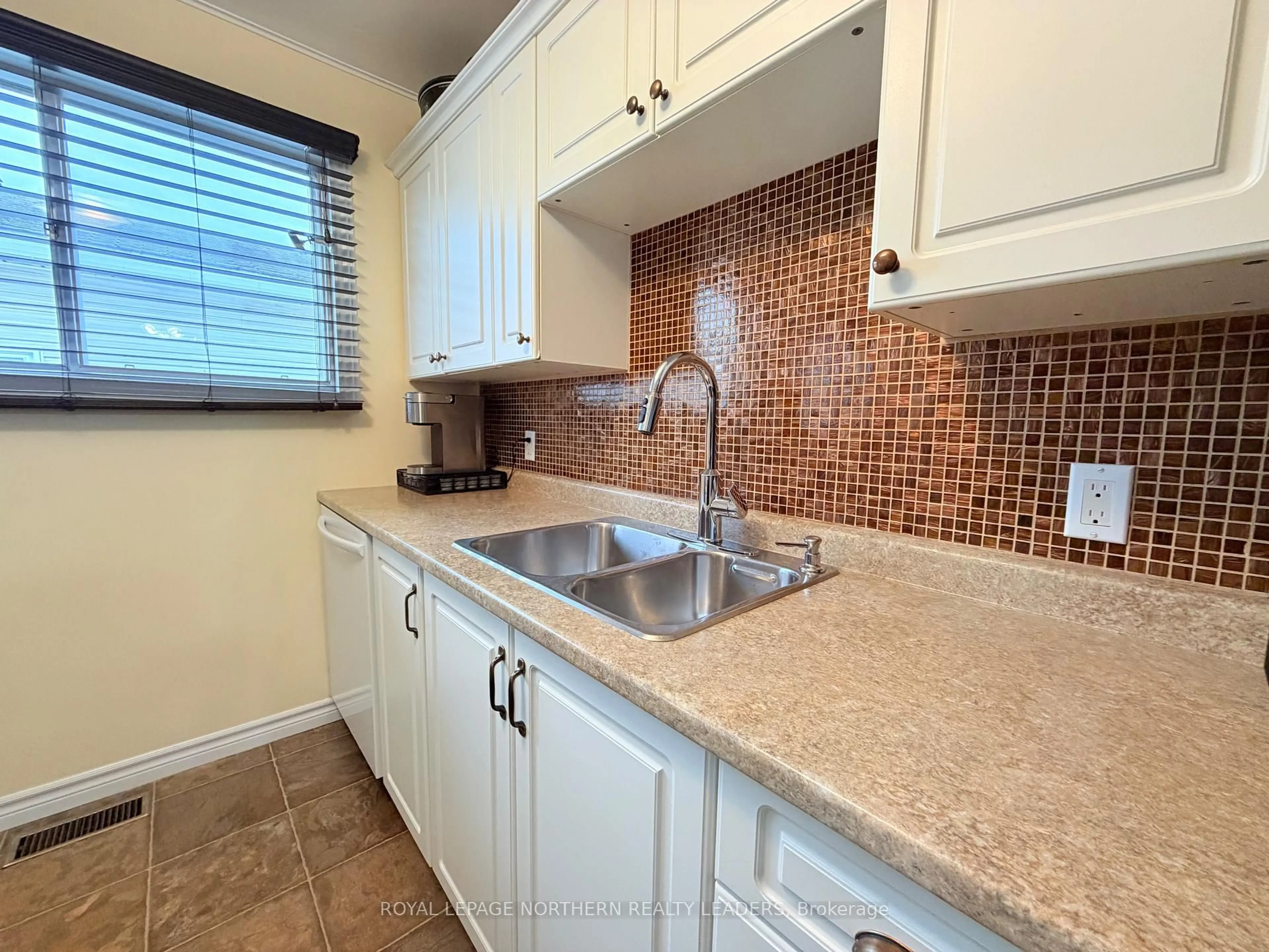 Standard kitchen, ceramic/tile floor for 720 Bartleman St, Timmins Ontario P4N 7W5
