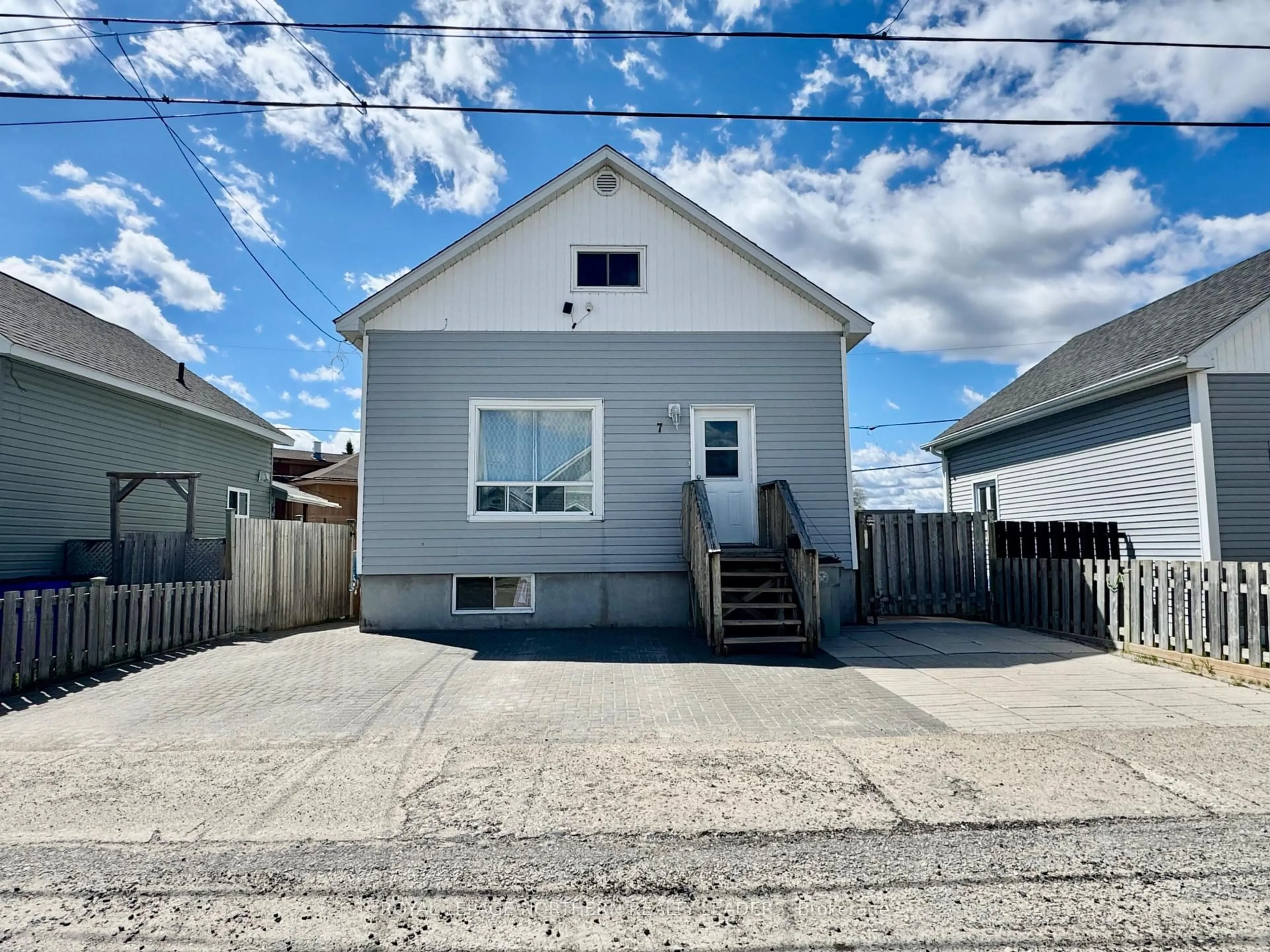 Unknown for 7 Borden Ave, Timmins Ontario P4N 4E6