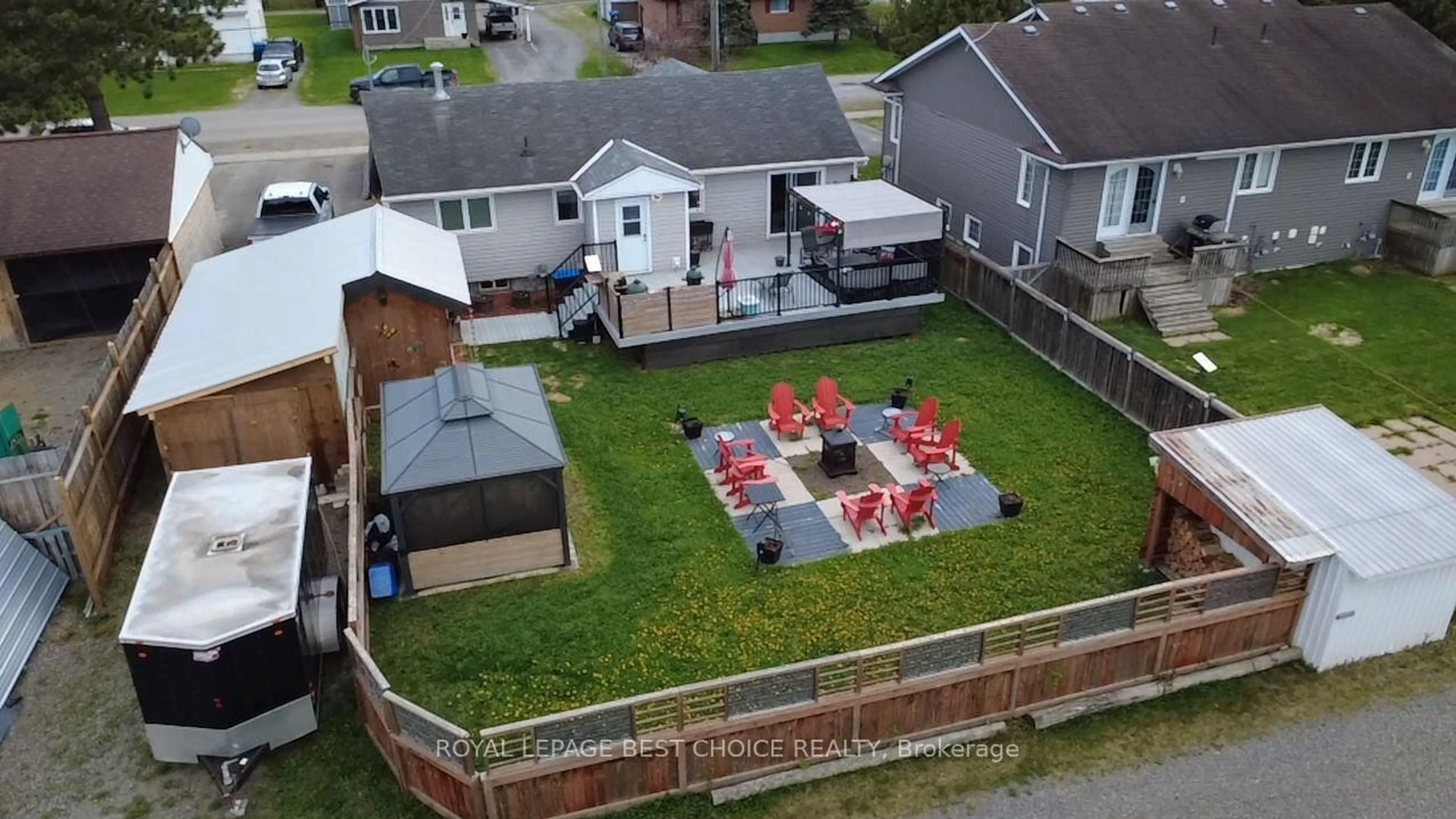 A pic from outside/outdoor area/front of a property/back of a property/a pic from drone, street for 27 6th Ave, Englehart Ontario P0J 1H0