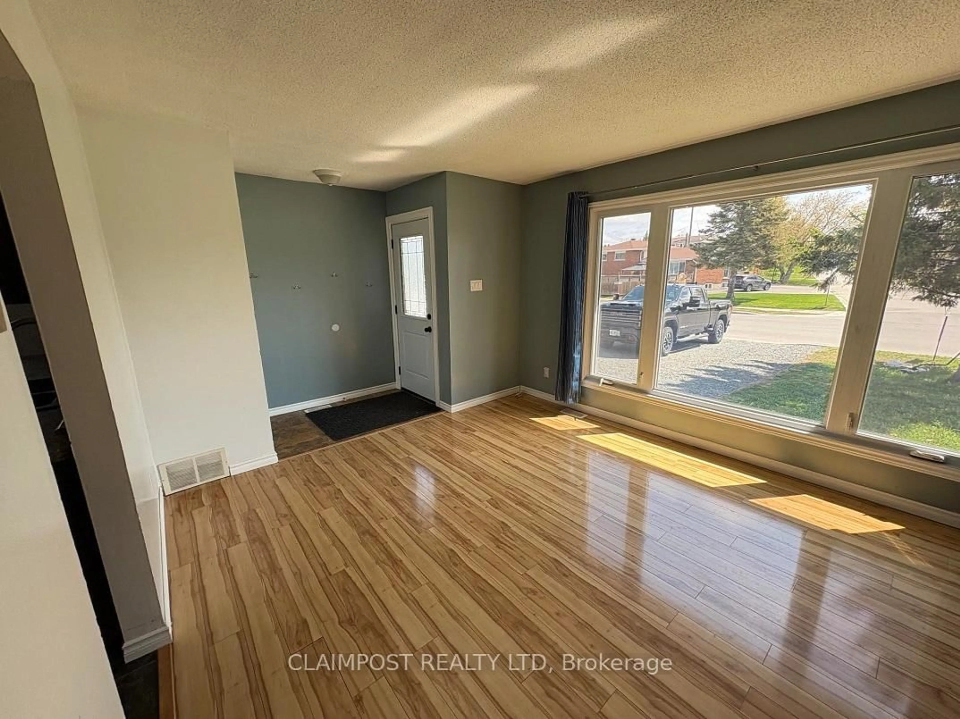 A pic of a room for 795 Denise St, Timmins Ontario P4N 7M5