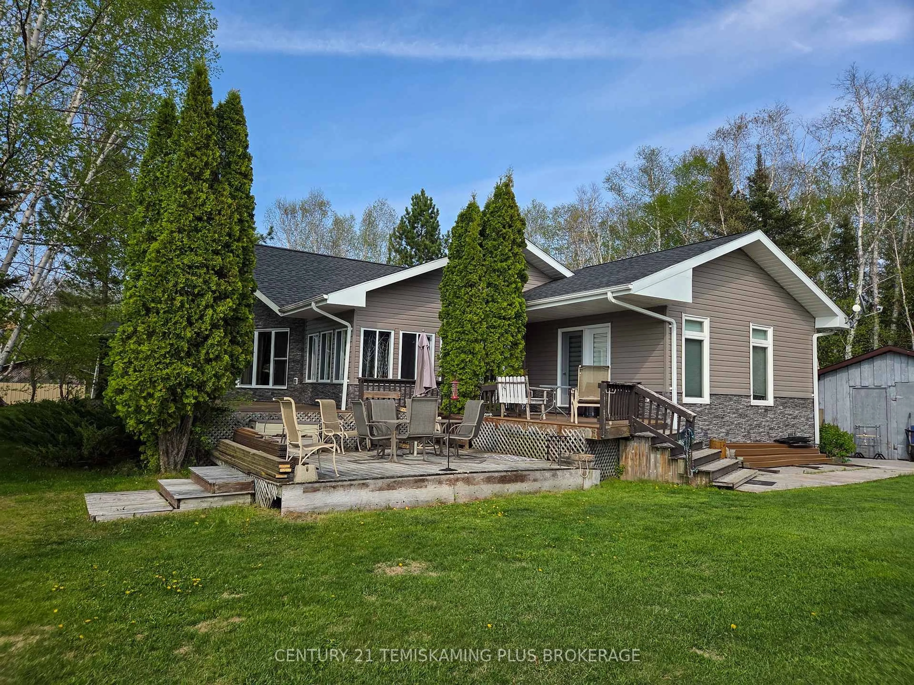 A pic from outside/outdoor area/front of a property/back of a property/a pic from drone, water/lake/river/ocean view for 794022 Island Rd, Englehart Ontario P0J 1B0