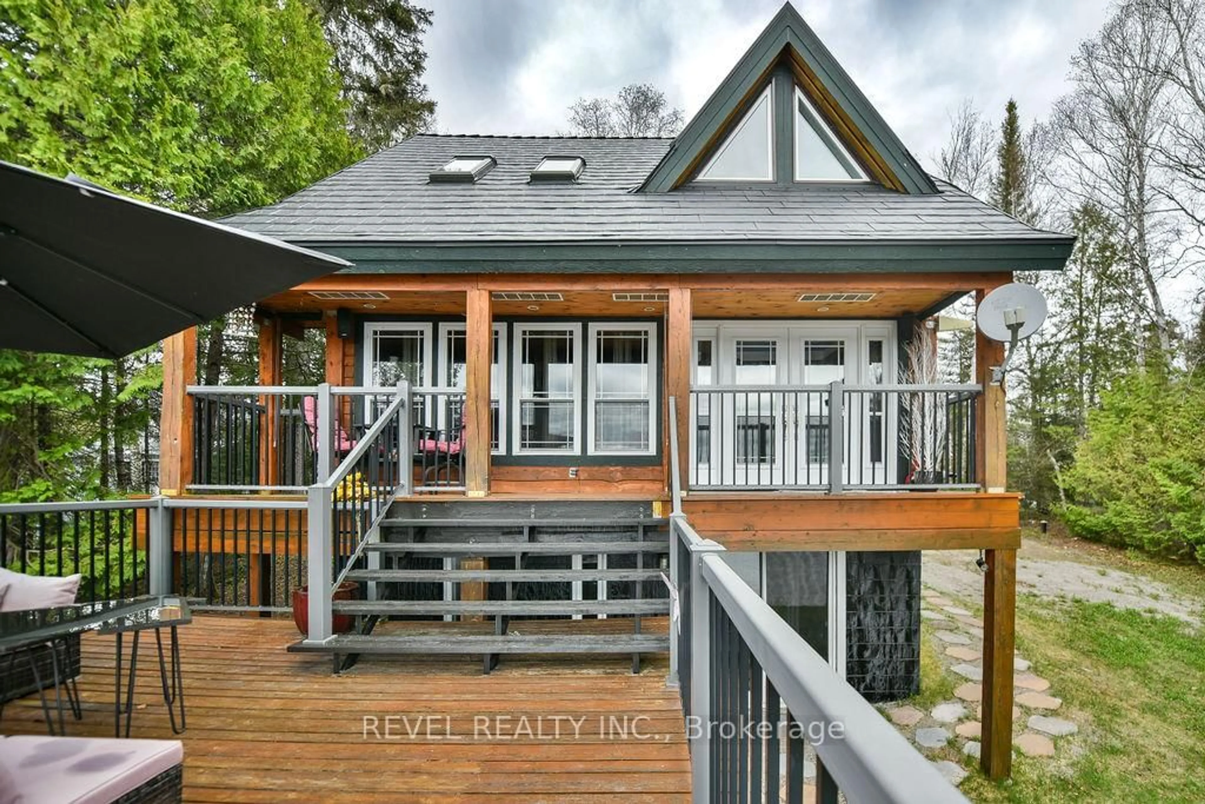 Home with vinyl exterior material, unknown for 15 Keefer Lake Rd, Timiskaming Ontario P4N 7E2