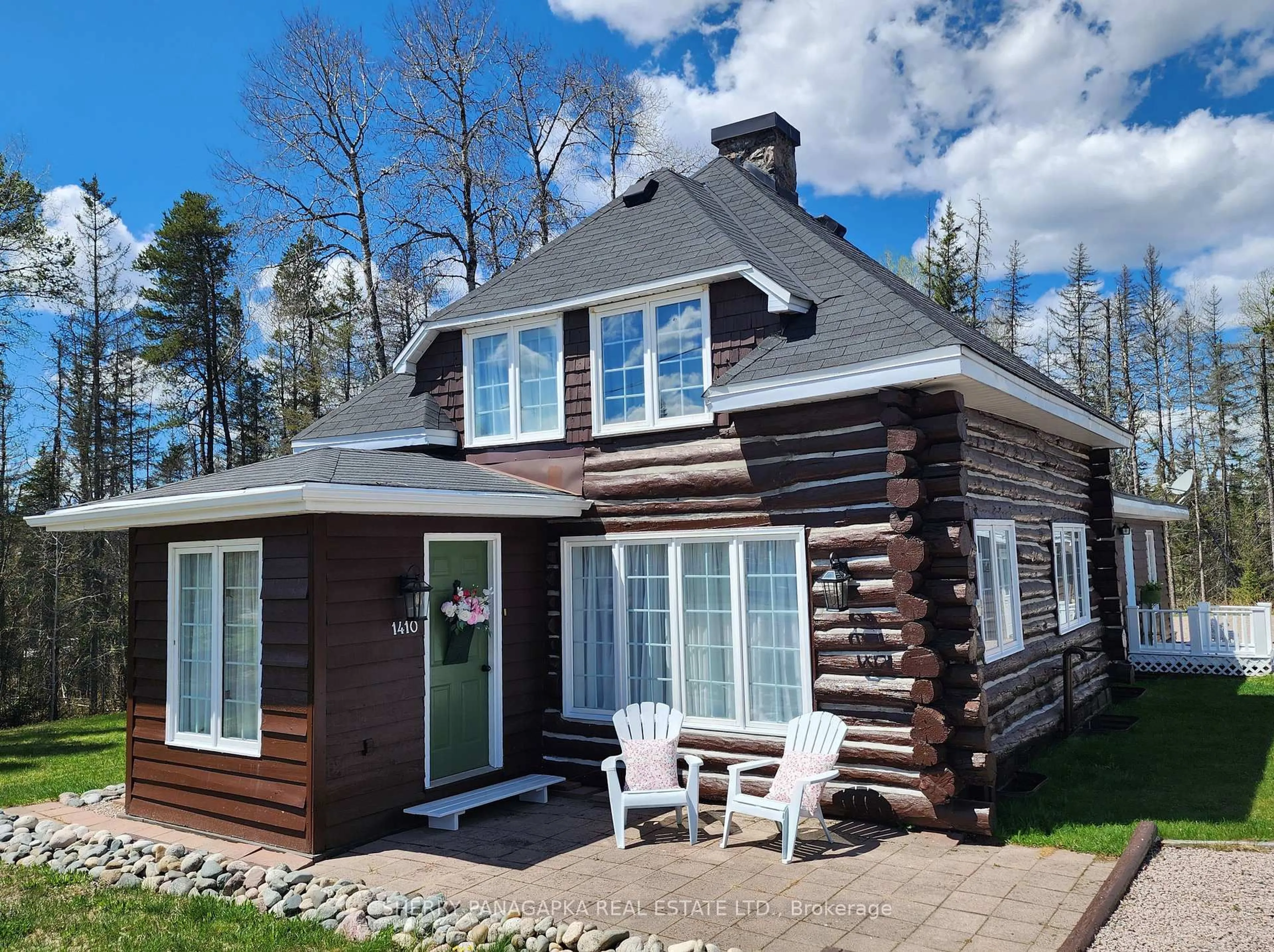 Home with vinyl exterior material, unknown for 1410 Government Rd, Kirkland Lake Ontario P0K 1T0