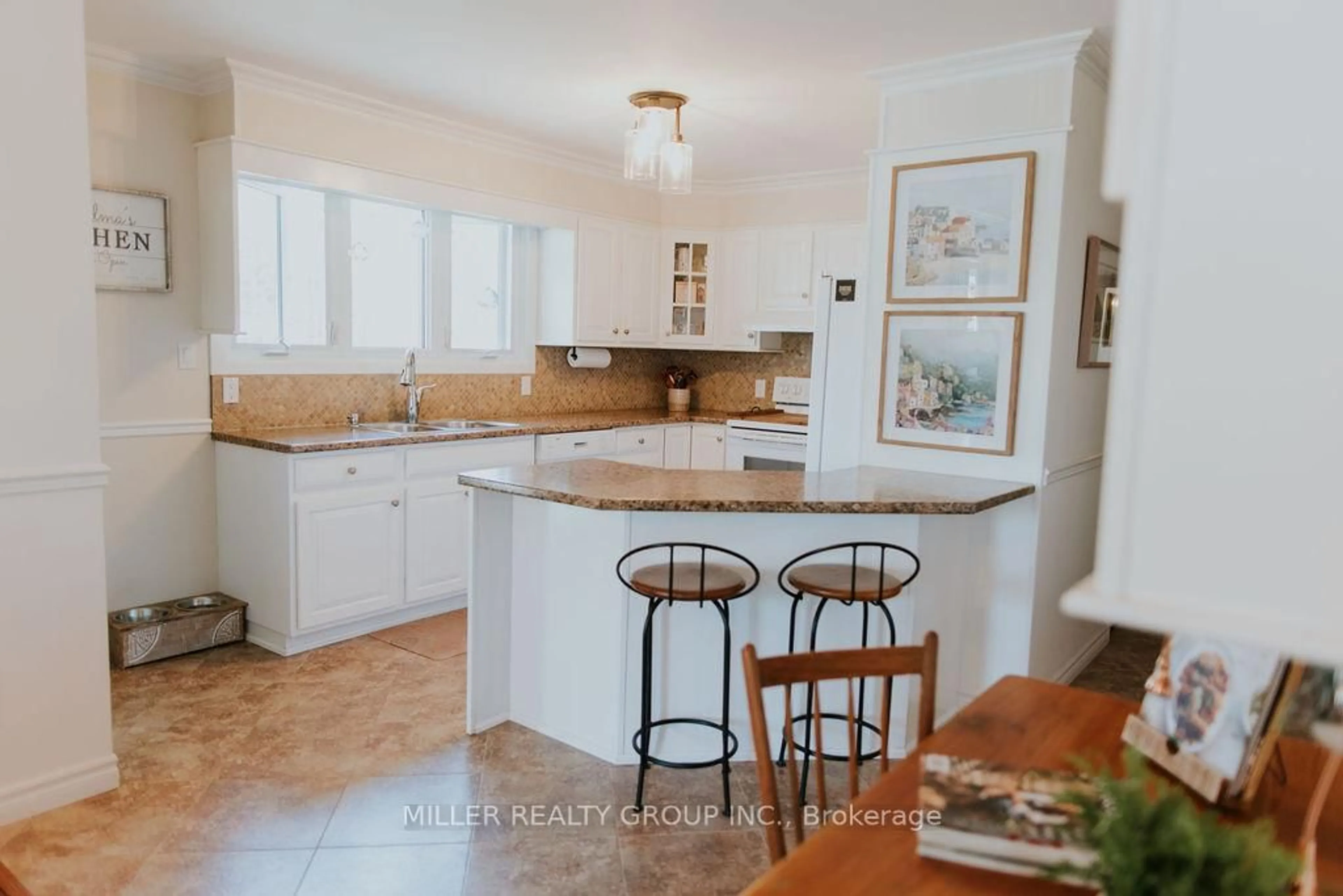 Open concept kitchen, ceramic/tile floor for 208 Jaffray St, Temiskaming Shores Ontario P0J 1P0