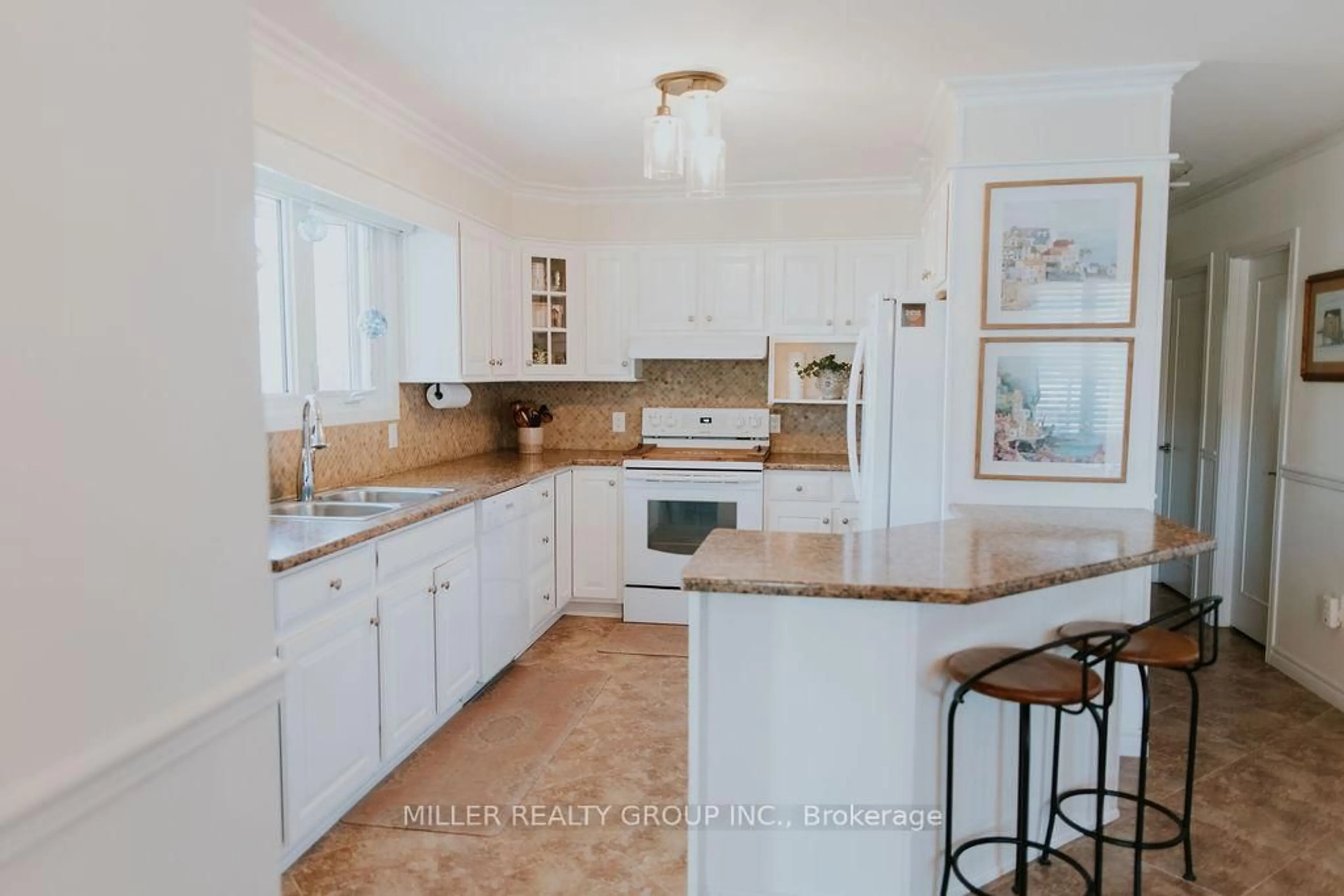 Open concept kitchen, ceramic/tile floor for 208 Jaffray St, Temiskaming Shores Ontario P0J 1P0