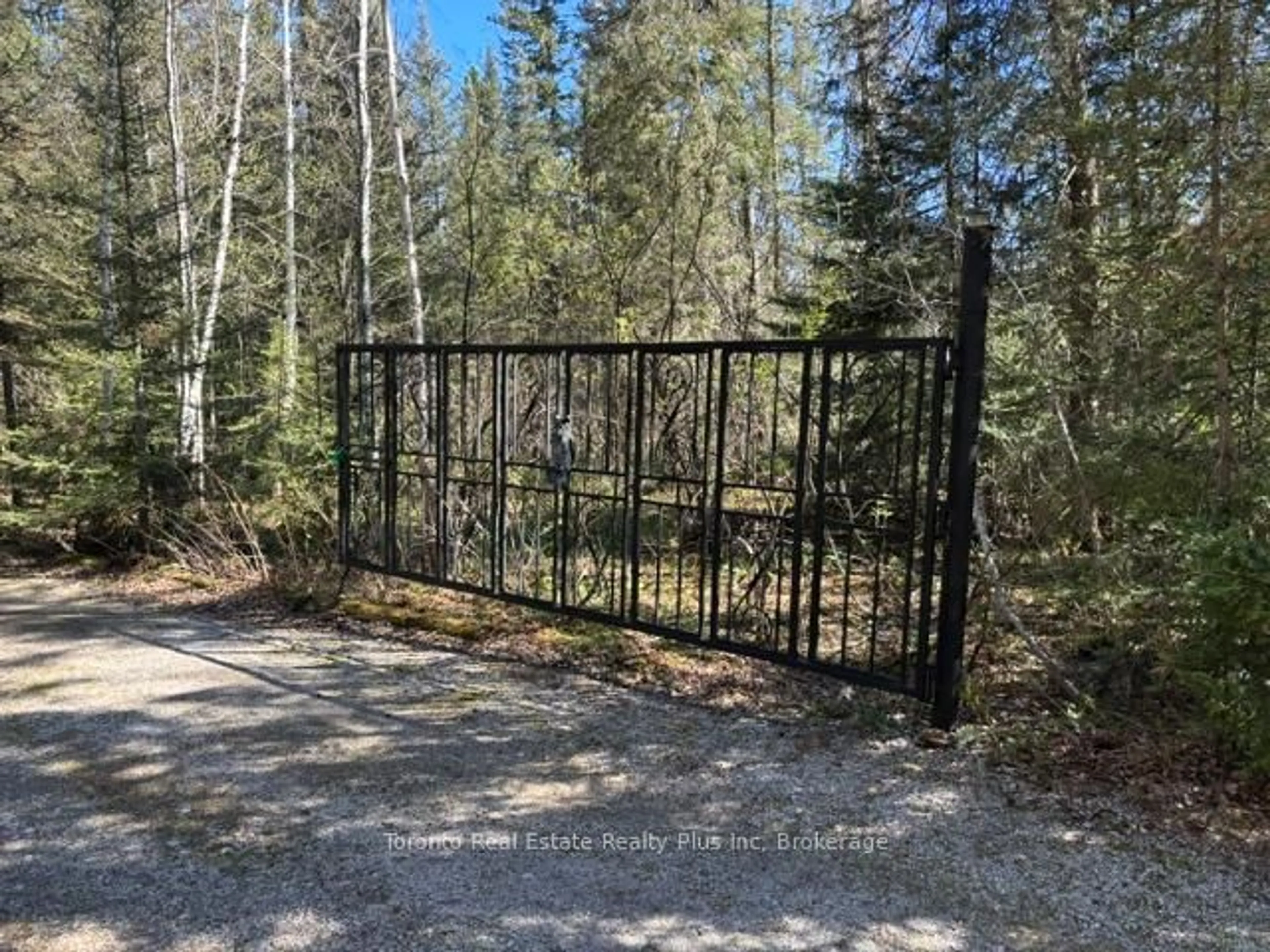 A pic from outside/outdoor area/front of a property/back of a property/a pic from drone, forest/trees view for 2028 Toggenberg Tr, Kirkland Lake Ontario P0K 1T0