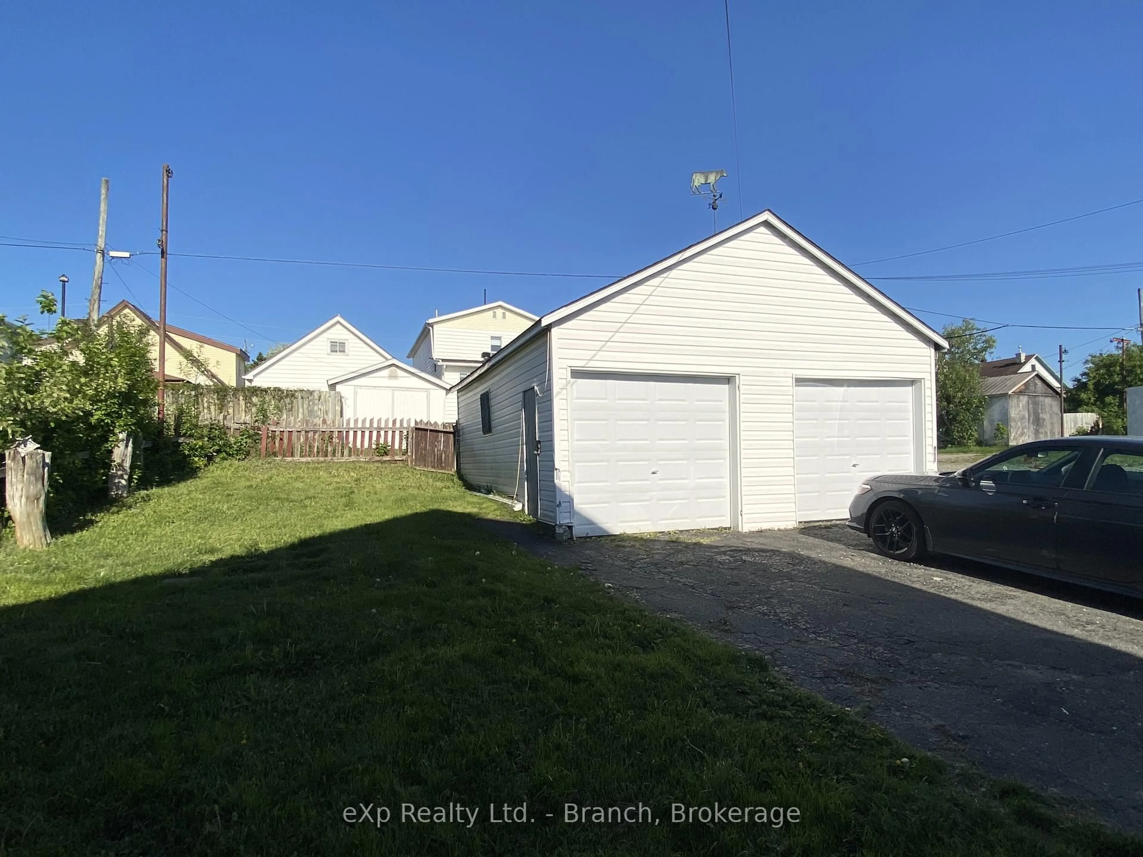 A pic from outside/outdoor area/front of a property/back of a property/a pic from drone, street for 35 Main St, Kirkland Lake Ontario P2N 3E2