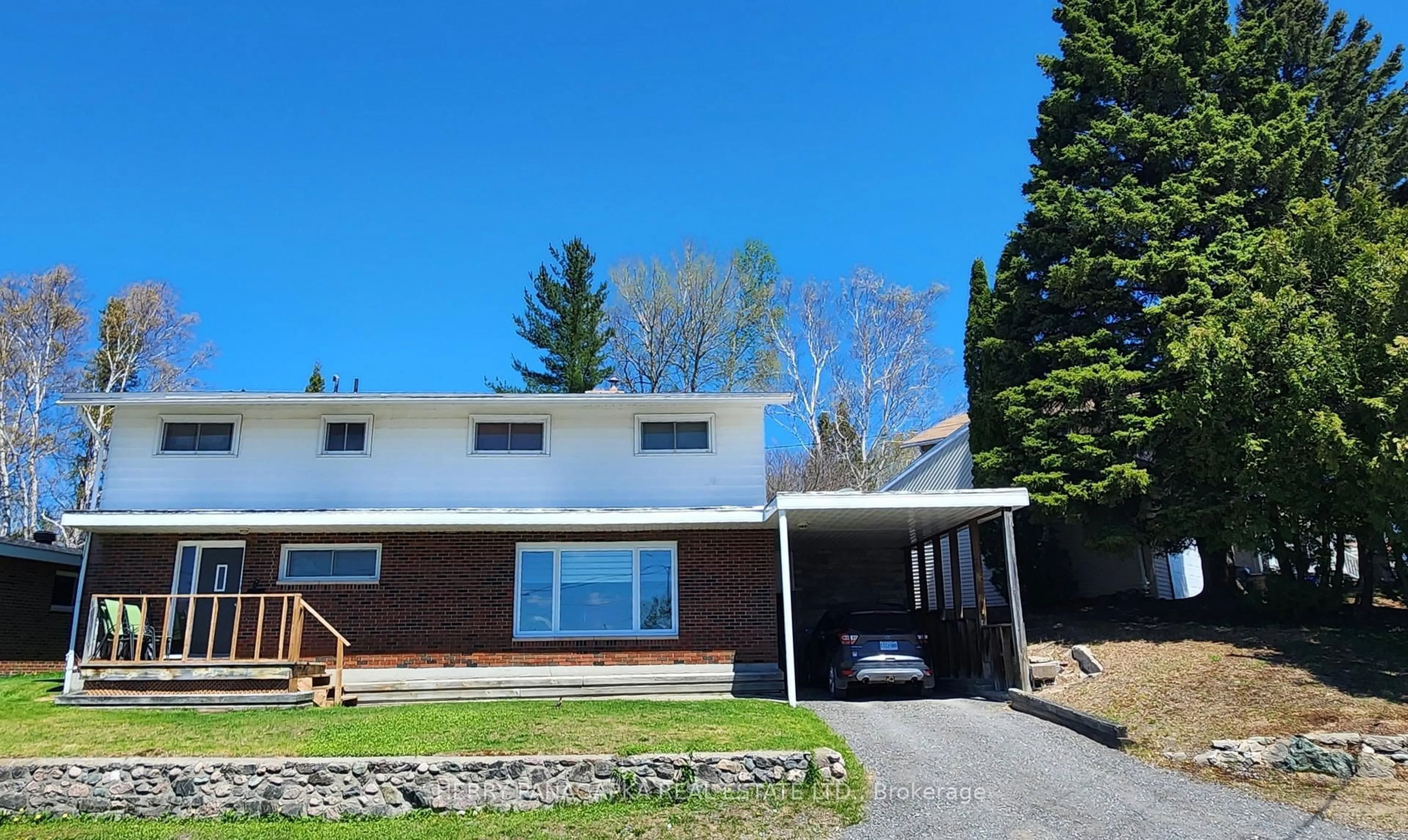 A pic from outside/outdoor area/front of a property/back of a property/a pic from drone, unknown for 8 Mcphee Ave, Kirkland Lake Ontario P2N 1M2