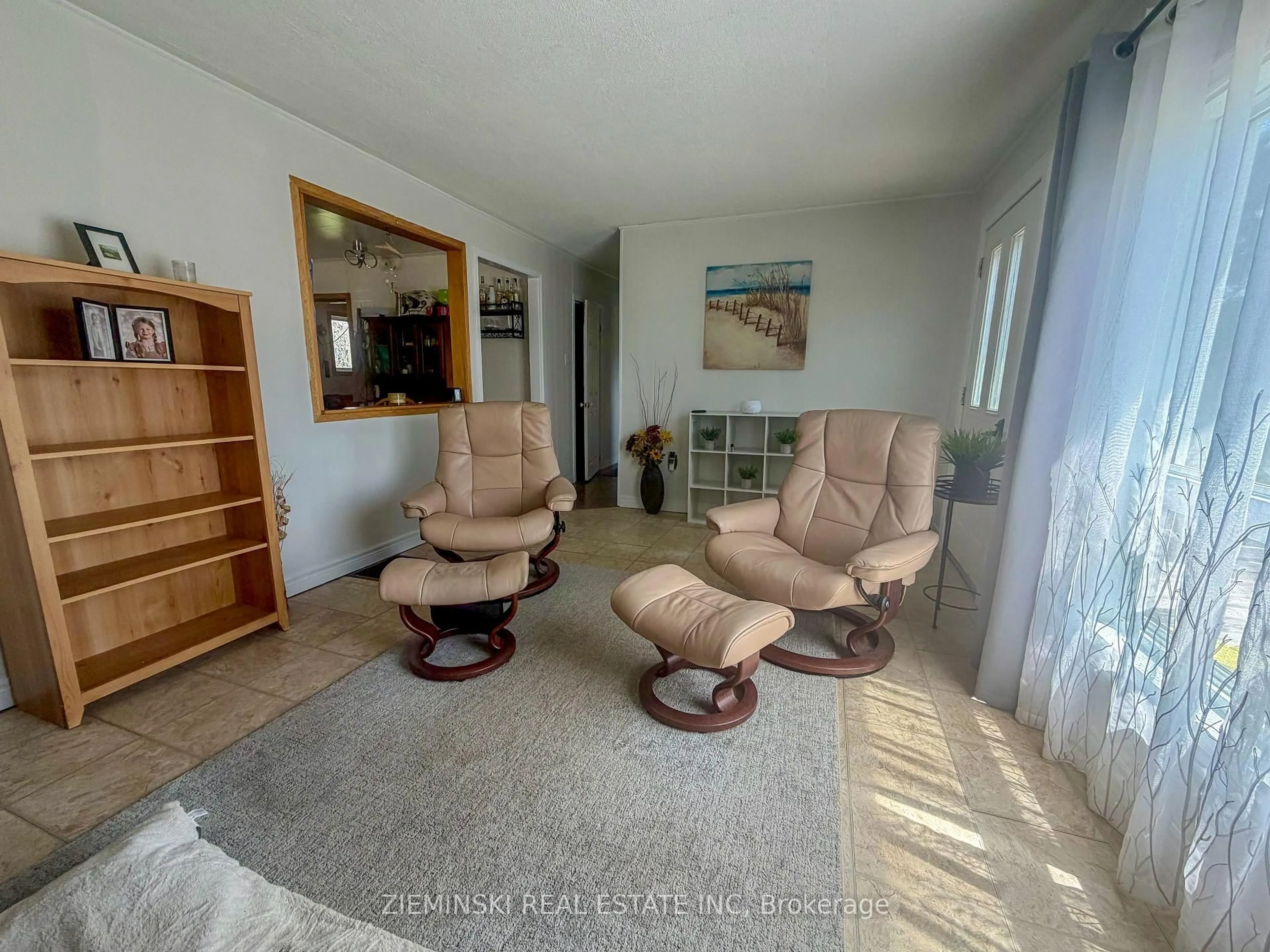 Living room with furniture, unknown for PT LT6&7 CON5 Fournier Township, Cochrane Ontario P0L 1C0