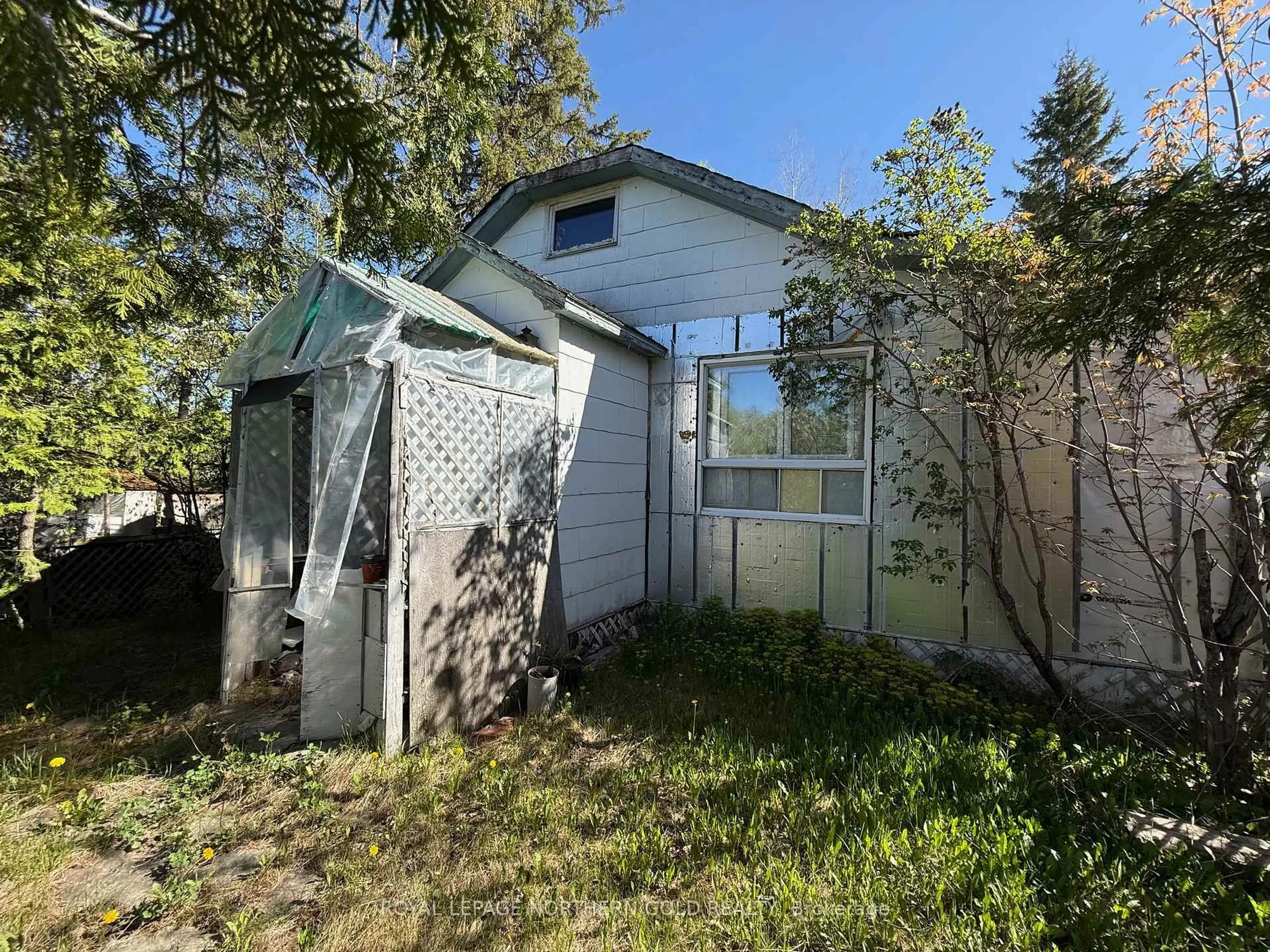 Shed for 6 Monroe St, Kirkland Lake Ontario P0K 1X0