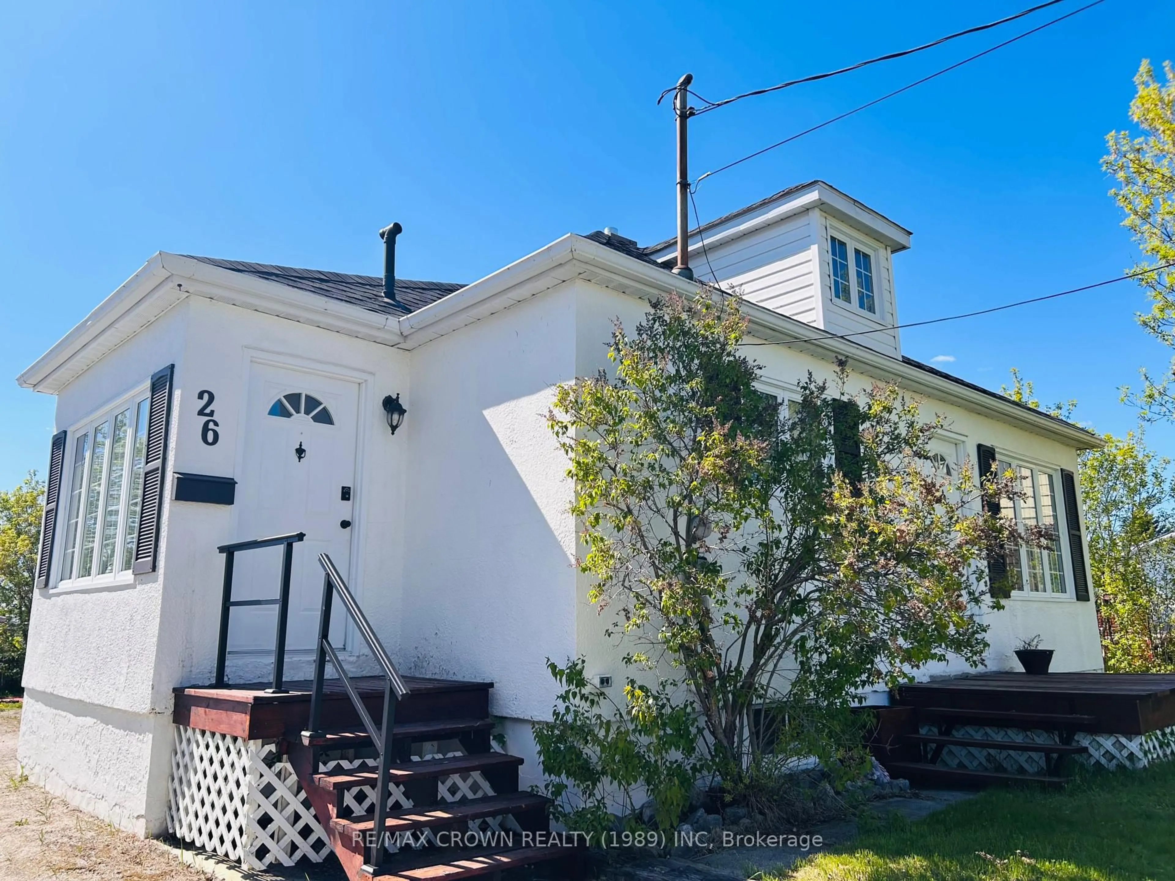 A pic from outside/outdoor area/front of a property/back of a property/a pic from drone, building for 26 Frontenac Cres, Kapuskasing Ontario P5N 2H8