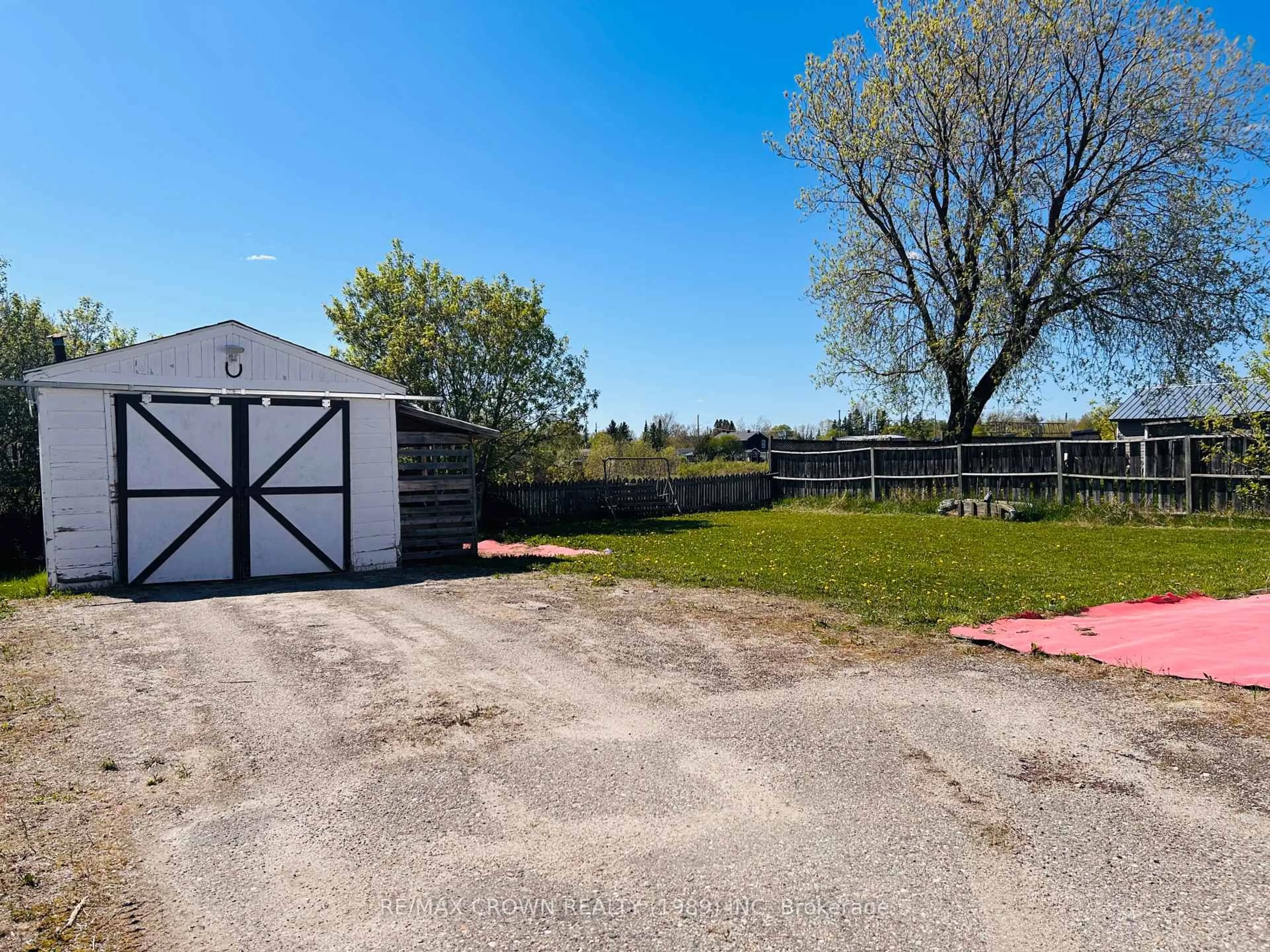 Shed for 26 Frontenac Cres, Kapuskasing Ontario P5N 2H8