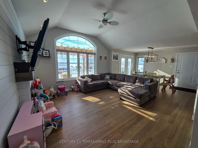 24 St. Joseph Blvd, Timiskaming 5