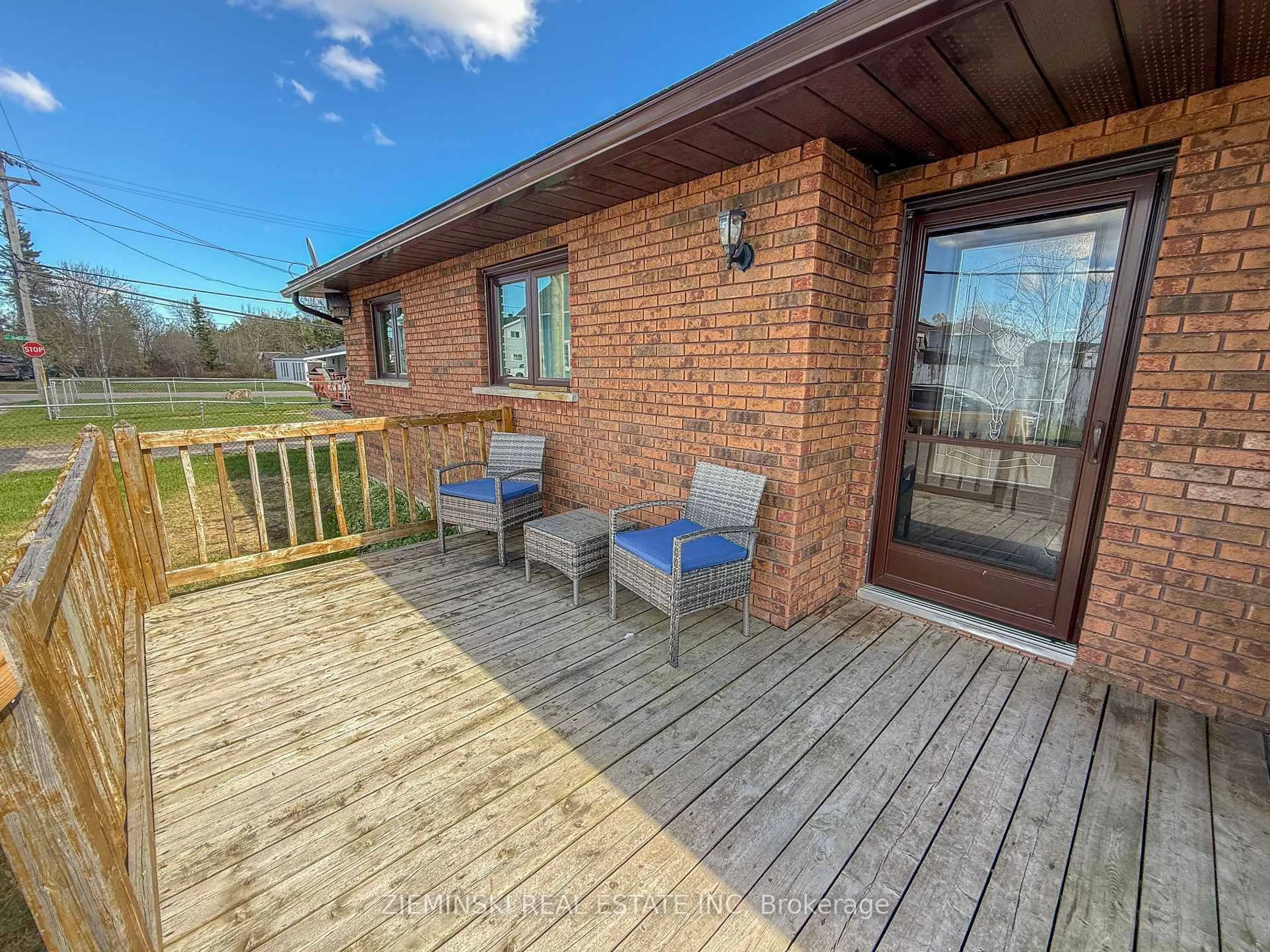 Patio, water/lake/river/ocean view for 403 Scott St, Iroquois Falls Ontario P0K 1G0