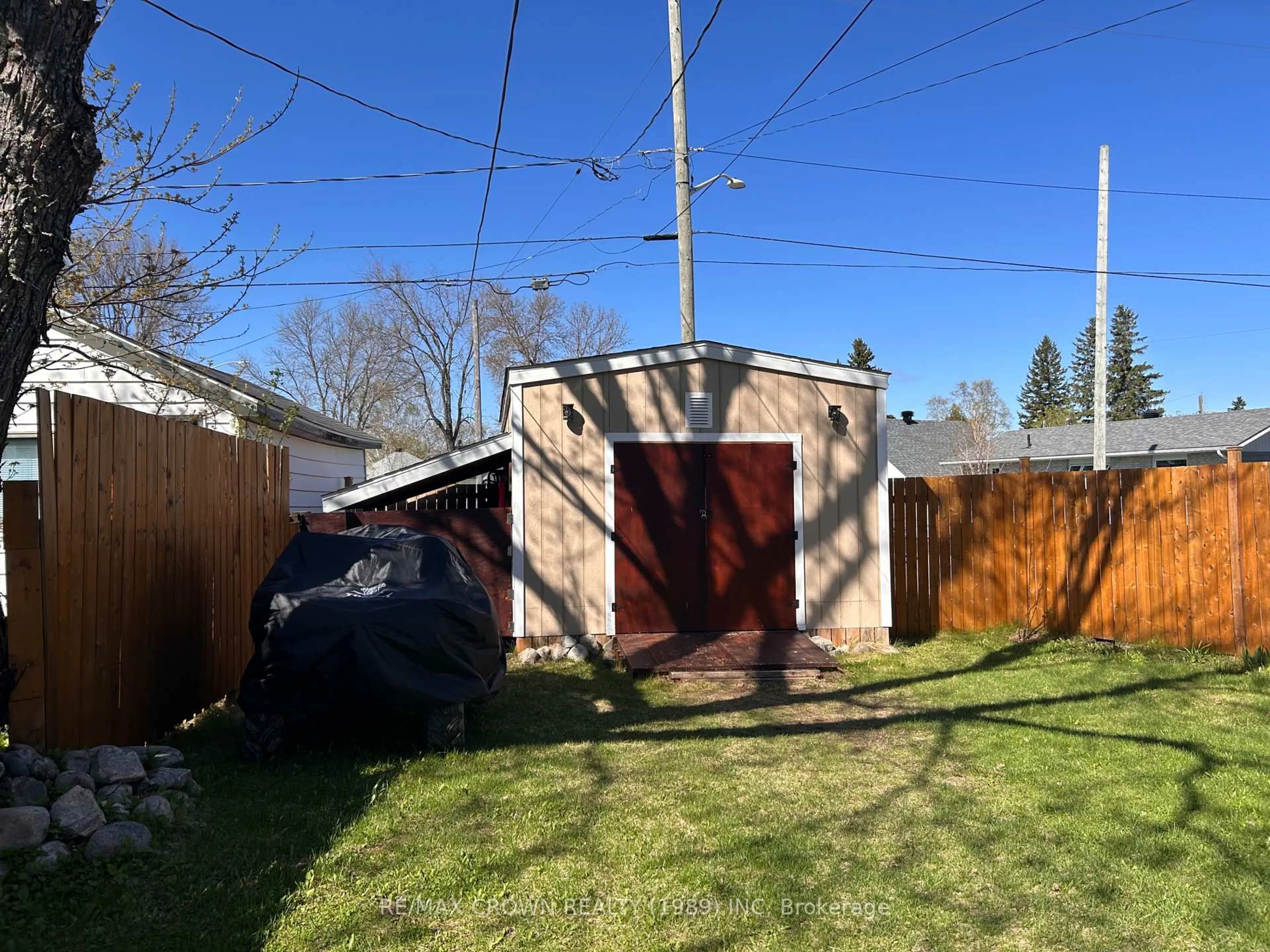 Shed for 43 Bowman Ave, Kapuskasing Ontario P5N 1M9