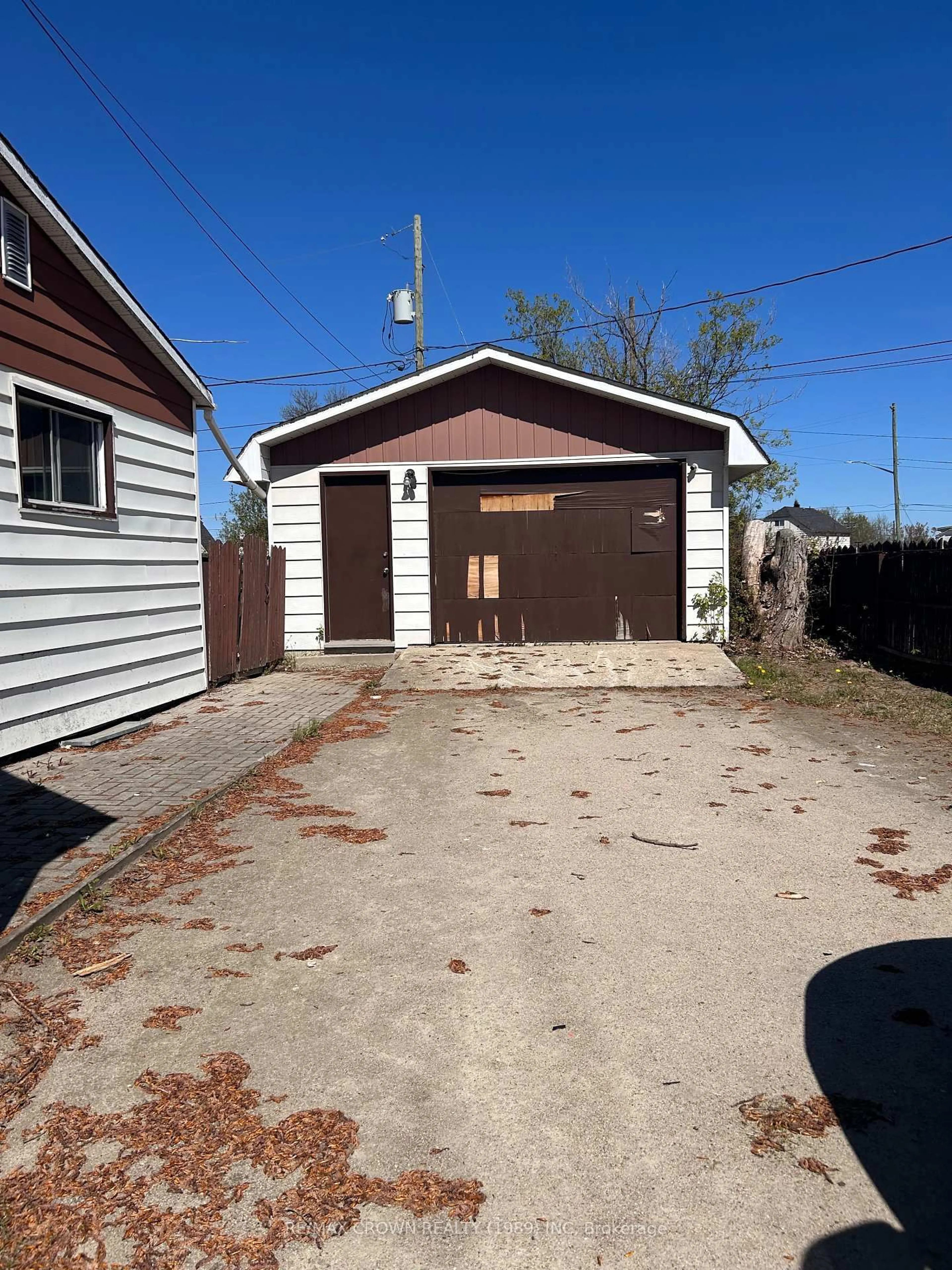 Shed for 37 Cain Ave, Kapuskasing Ontario P5N 1T2