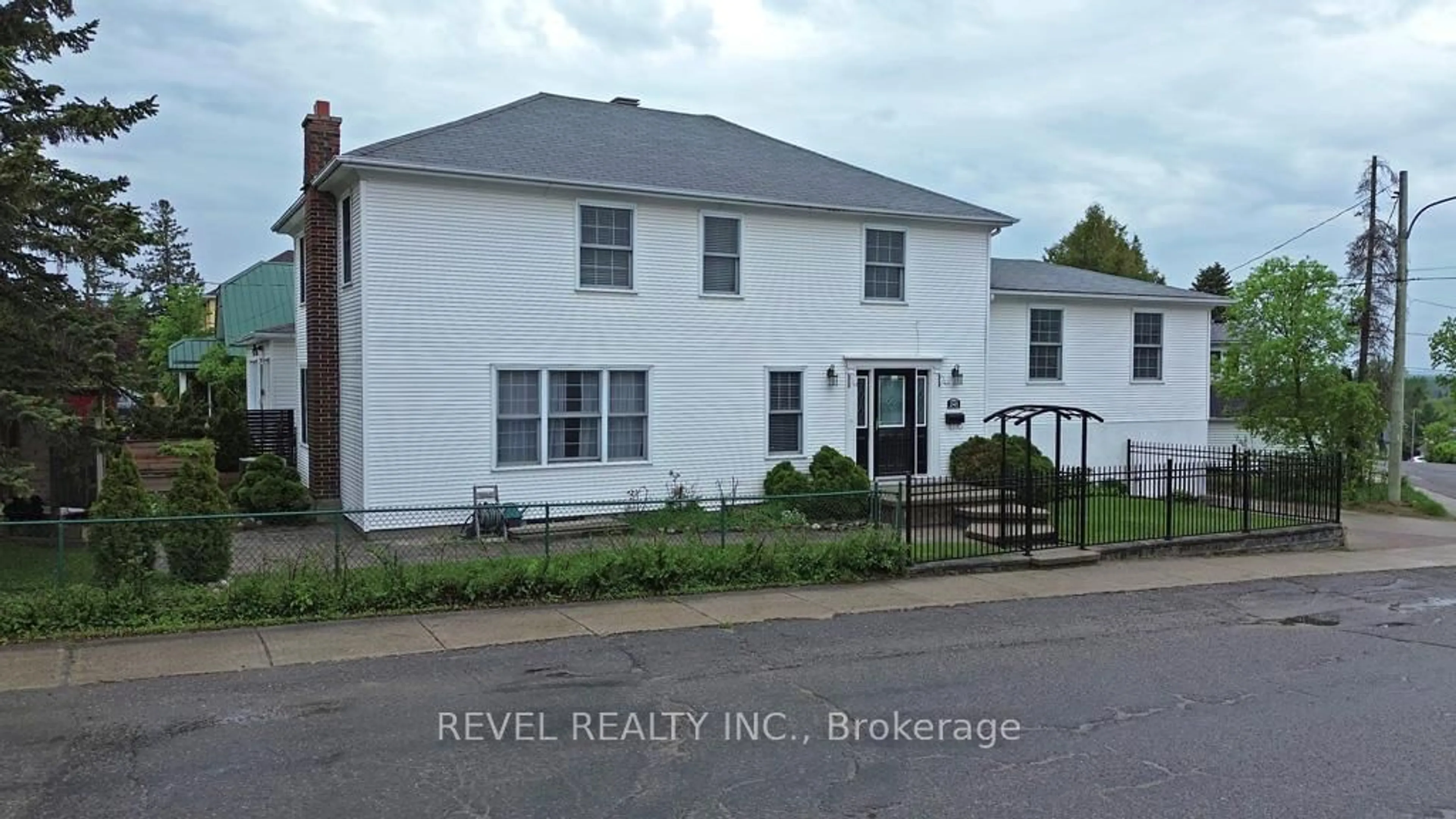 Unknown for 241 Patricia Blvd, Timmins Ontario P4N 6Y2