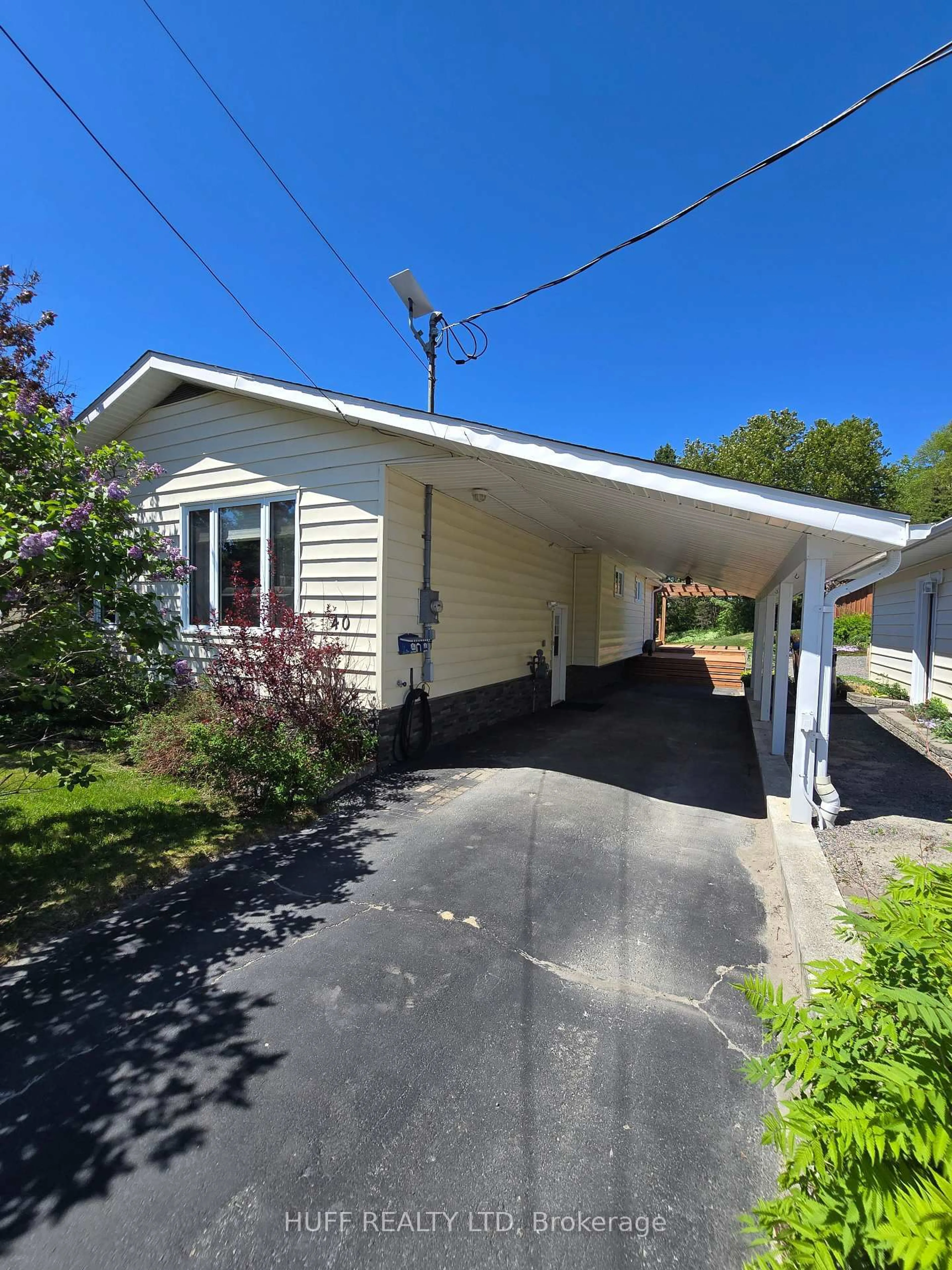 A pic from outside/outdoor area/front of a property/back of a property/a pic from drone, street for 40 Wishman St, Kirkland Lake Ontario P2N 1G8