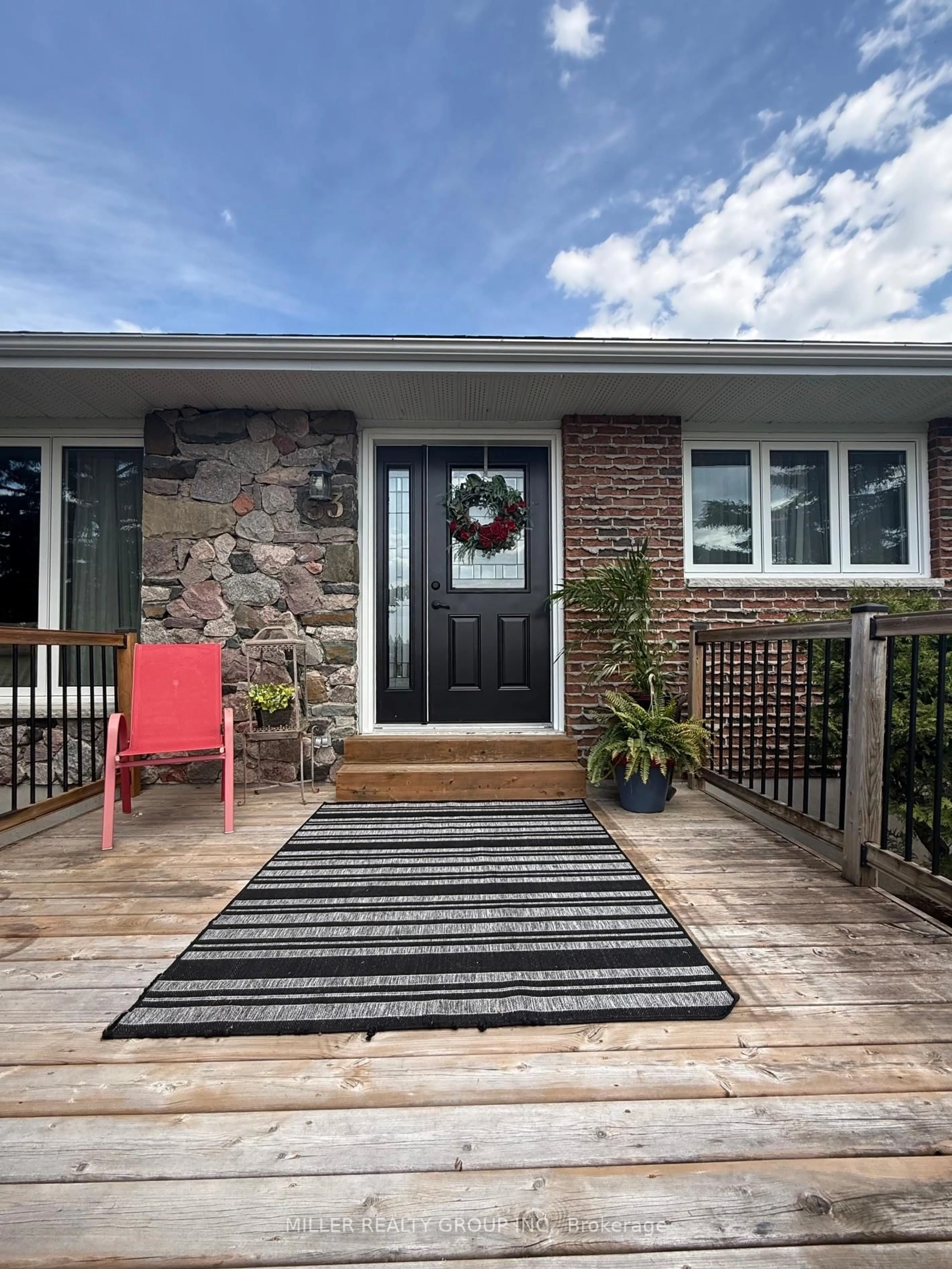 Unknown for 33 Ninth Ave, Armstrong Ontario P0J 1E0