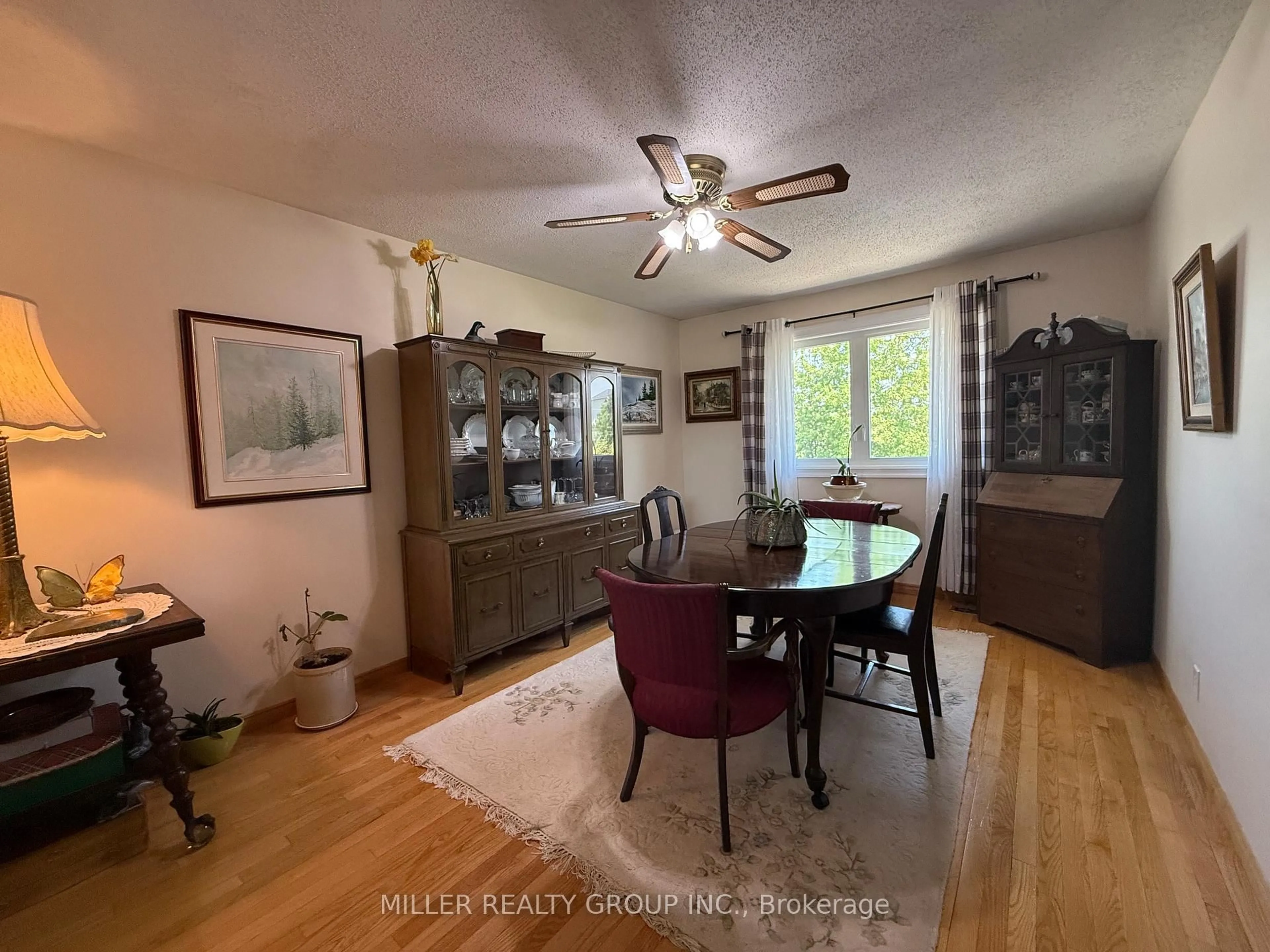 A pic of a room for 33 Ninth Ave, Armstrong Ontario P0J 1E0