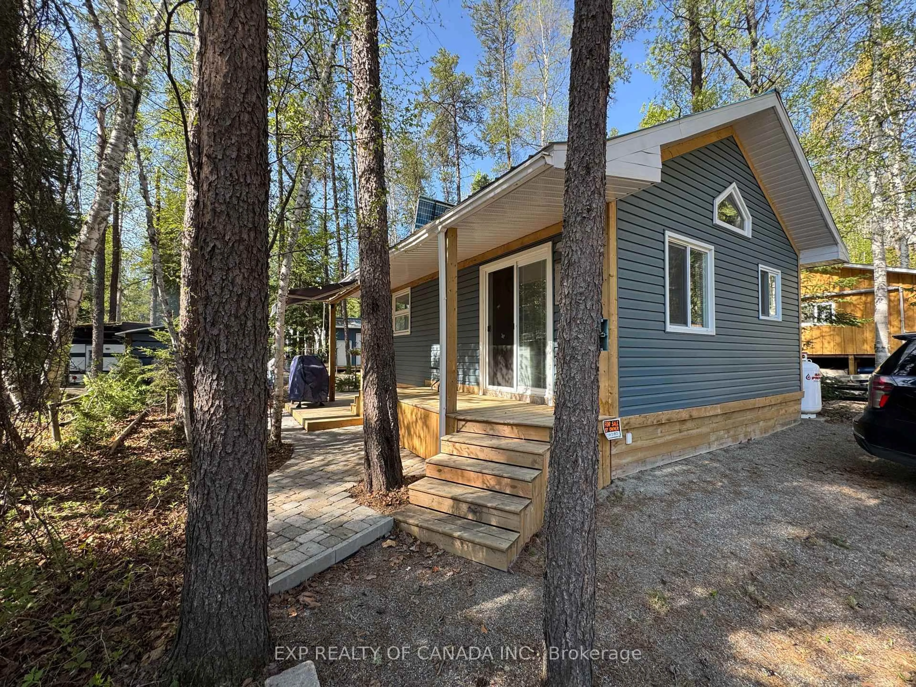 Home with vinyl exterior material, forest/trees view for Lot 9 Martin Rd, Timmins Ontario P0M 1W0