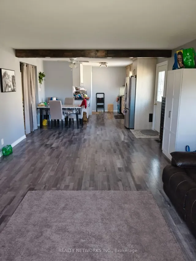303 Poplar Ave, Timmins 5