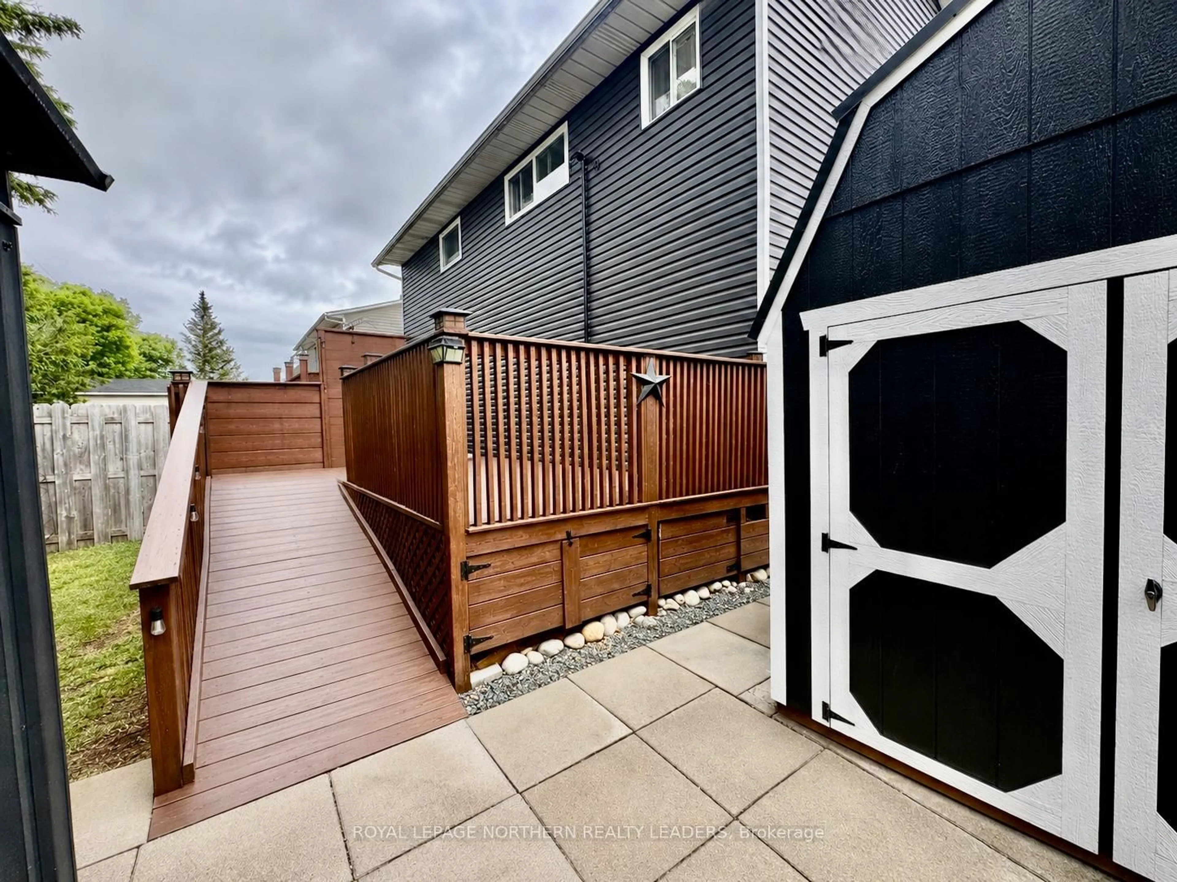 A pic from outside/outdoor area/front of a property/back of a property/a pic from drone, street for 562 Spooner Dr, Timmins Ontario P4N 4R5